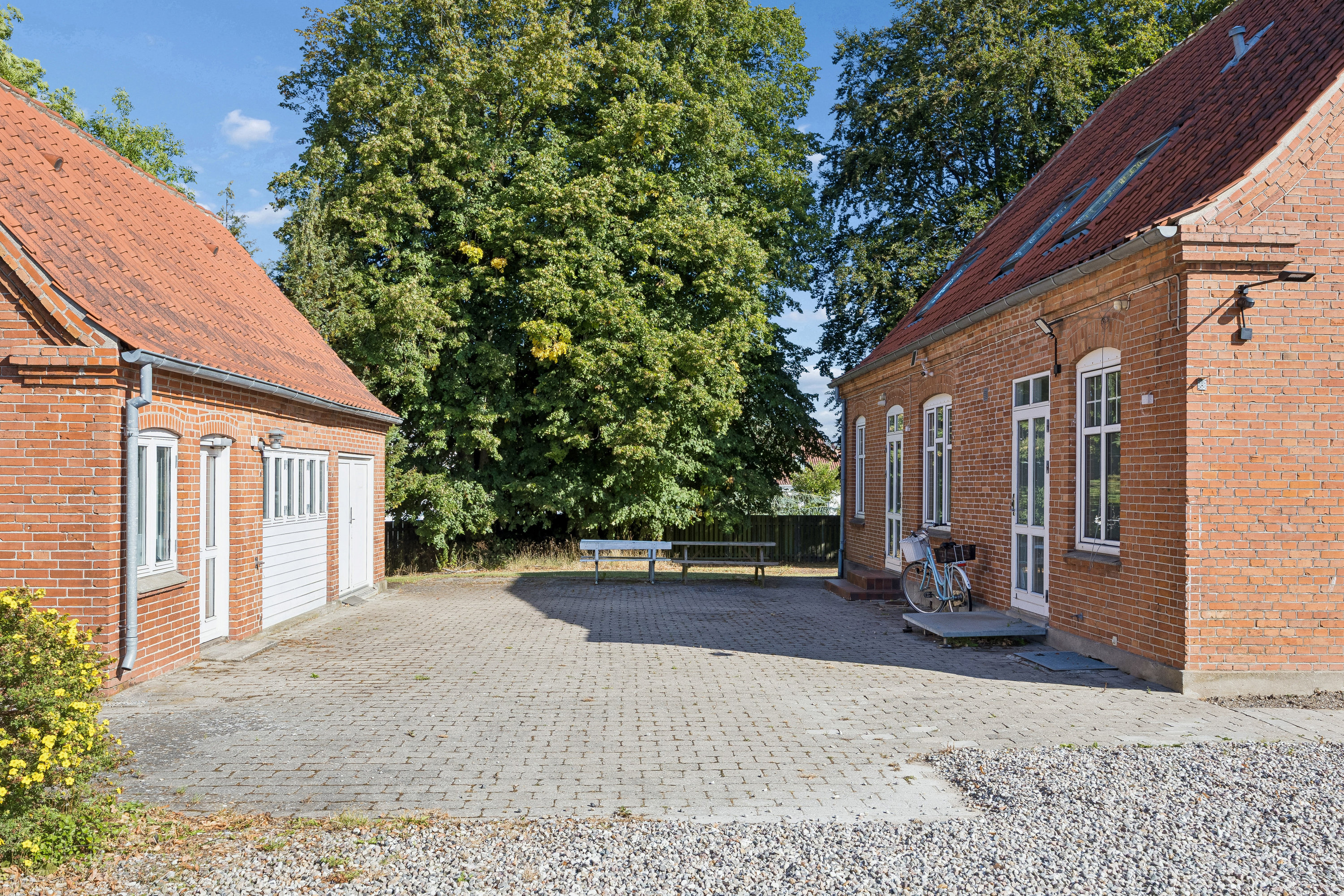 Fremhævet andet billede i fuldskærmstilstand. Billede af Tingvej 2, 4270 Høng