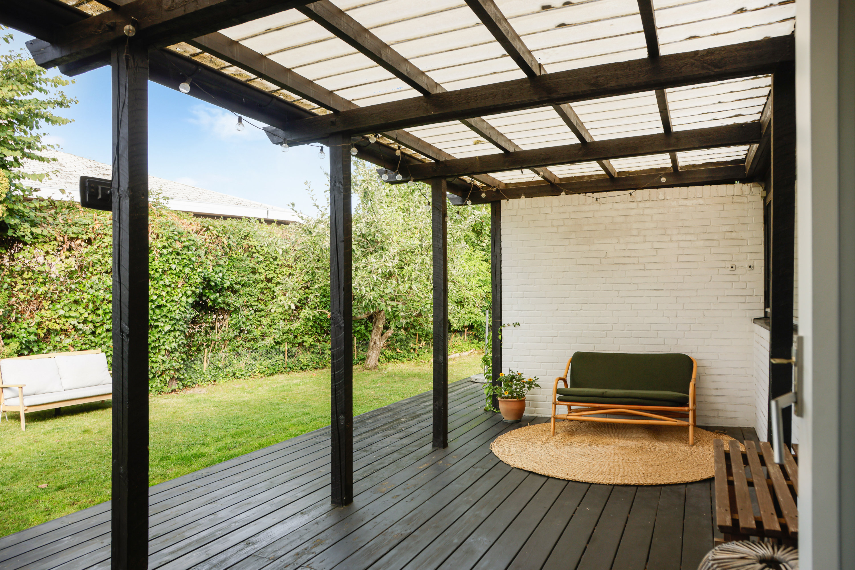 Fremhævet overdækket terrasse billede i fuldskærmstilstand. Billede af Klokkerhaven 14, 2750 Ballerup