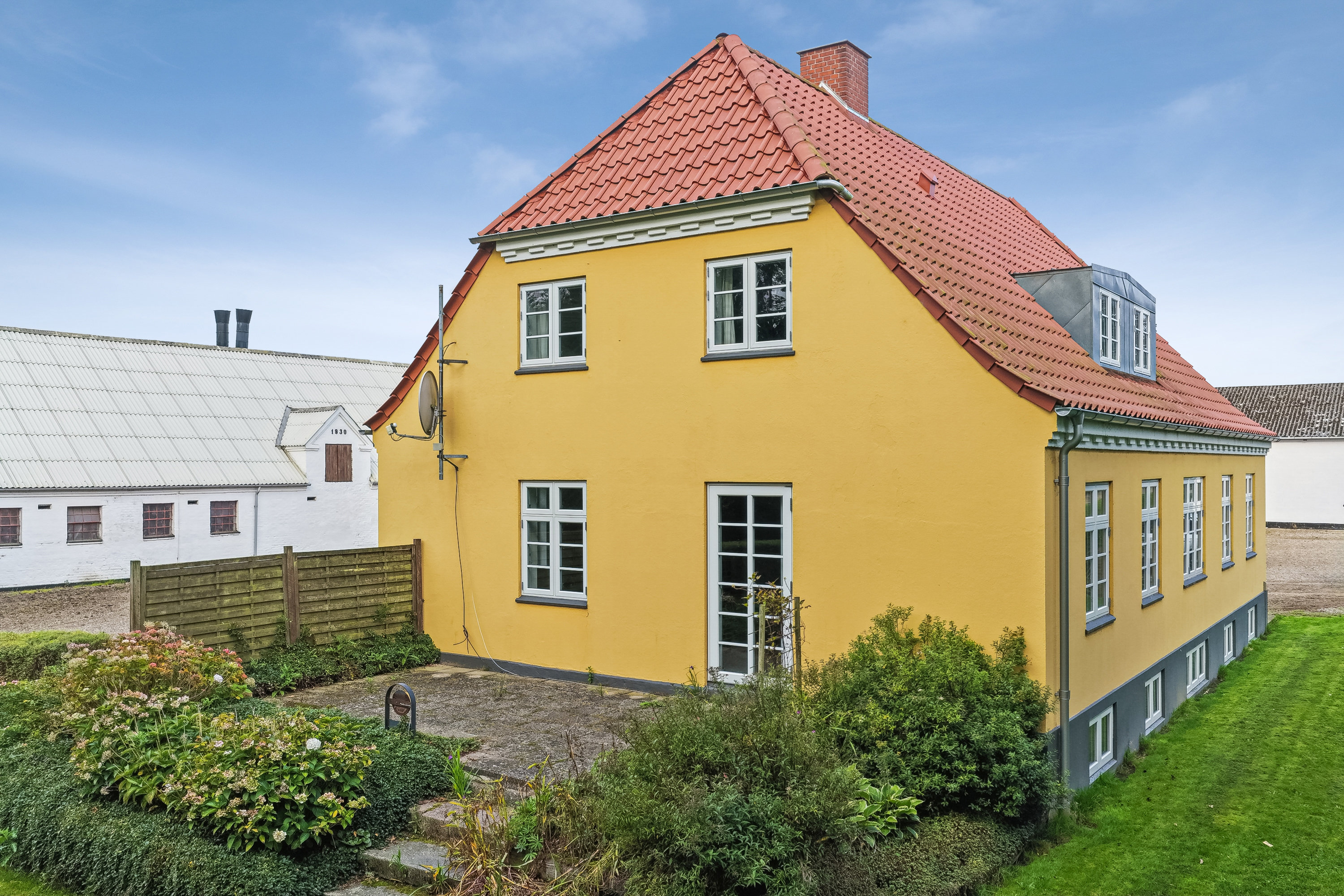 Fremhævet luftfoto billede i fuldskærmstilstand. Billede af Akkerupvej 55, 5683 Haarby