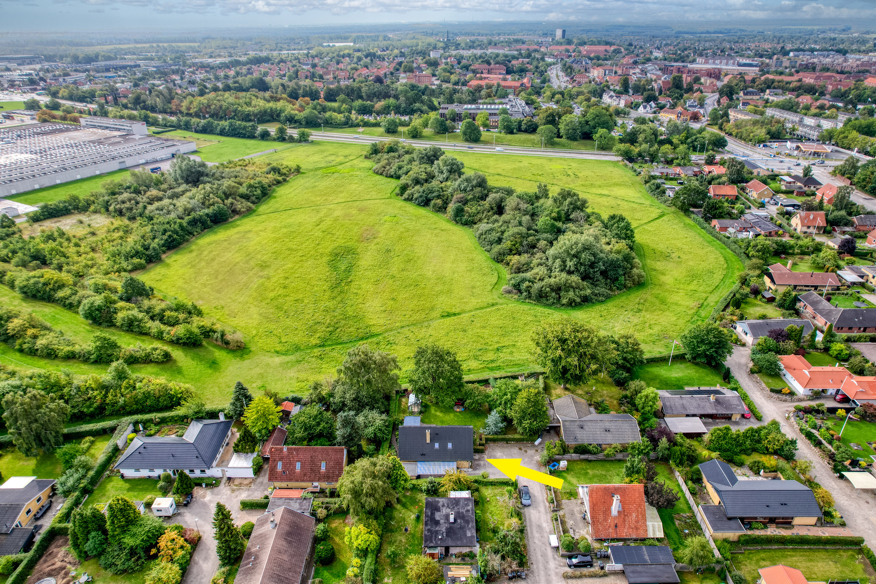 Fremhævet luftfoto billede i fuldskærmstilstand. Billede af Digterparken 26, 2750 Ballerup
