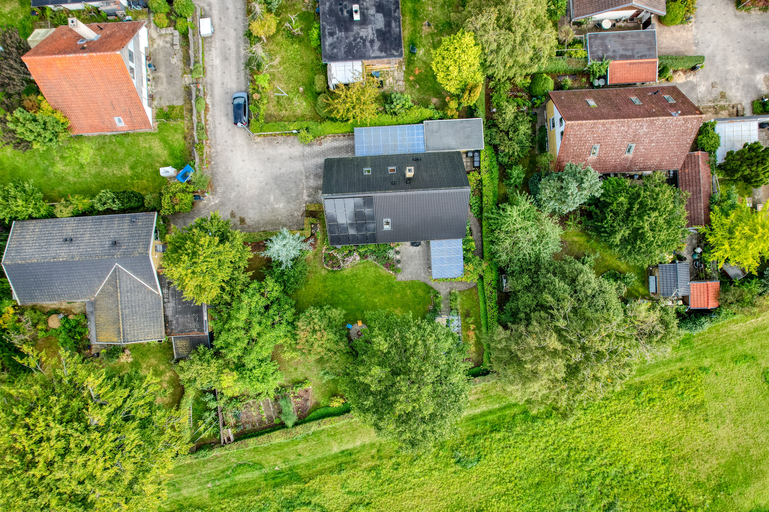 Fremhævet luftfoto billede i fuldskærmstilstand. Billede af Digterparken 26, 2750 Ballerup