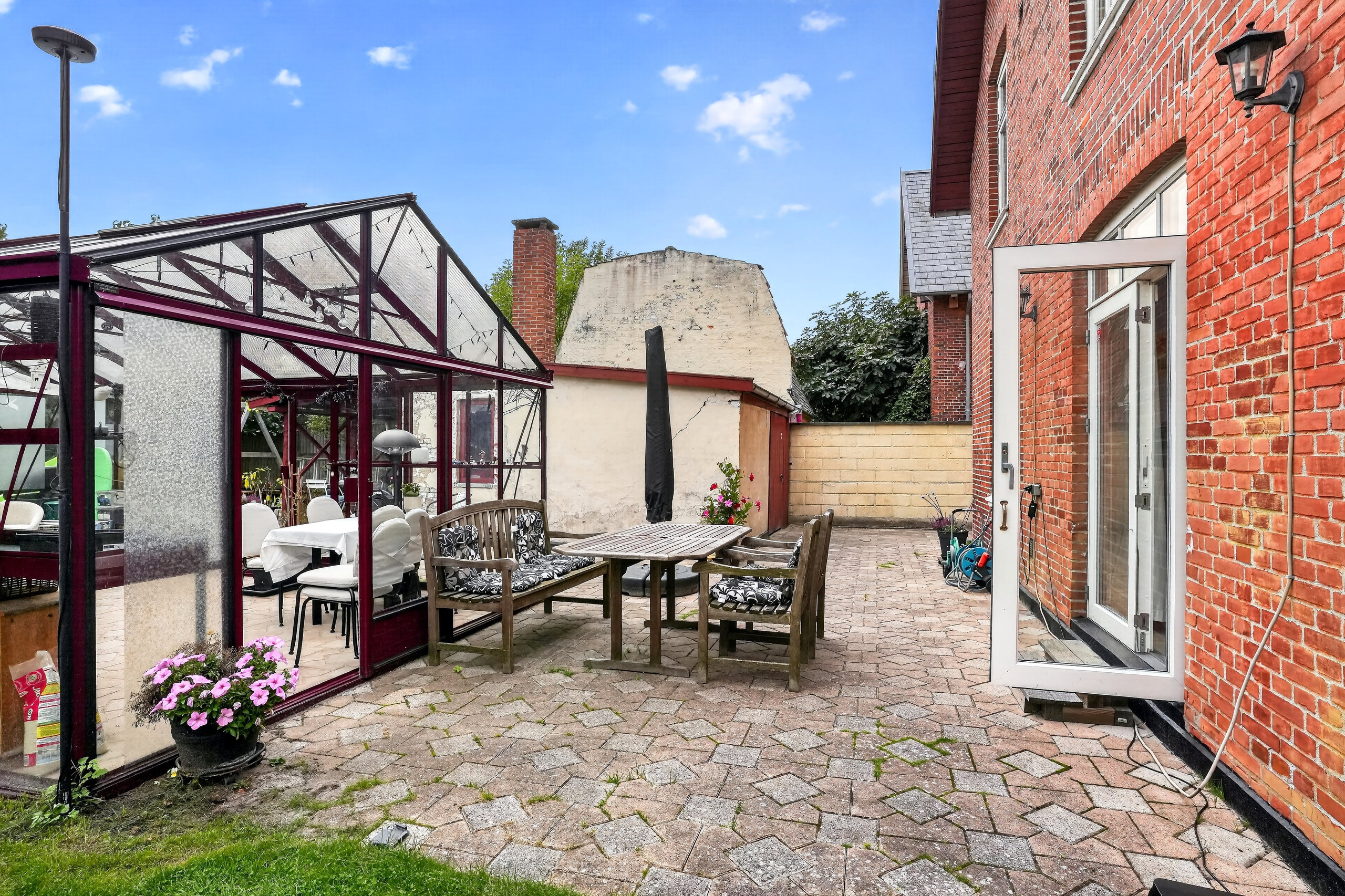Fremhævet terrasse billede i fuldskærmstilstand. Billede af J.P.E. Hartmanns Allé 29, 2500 Valby
