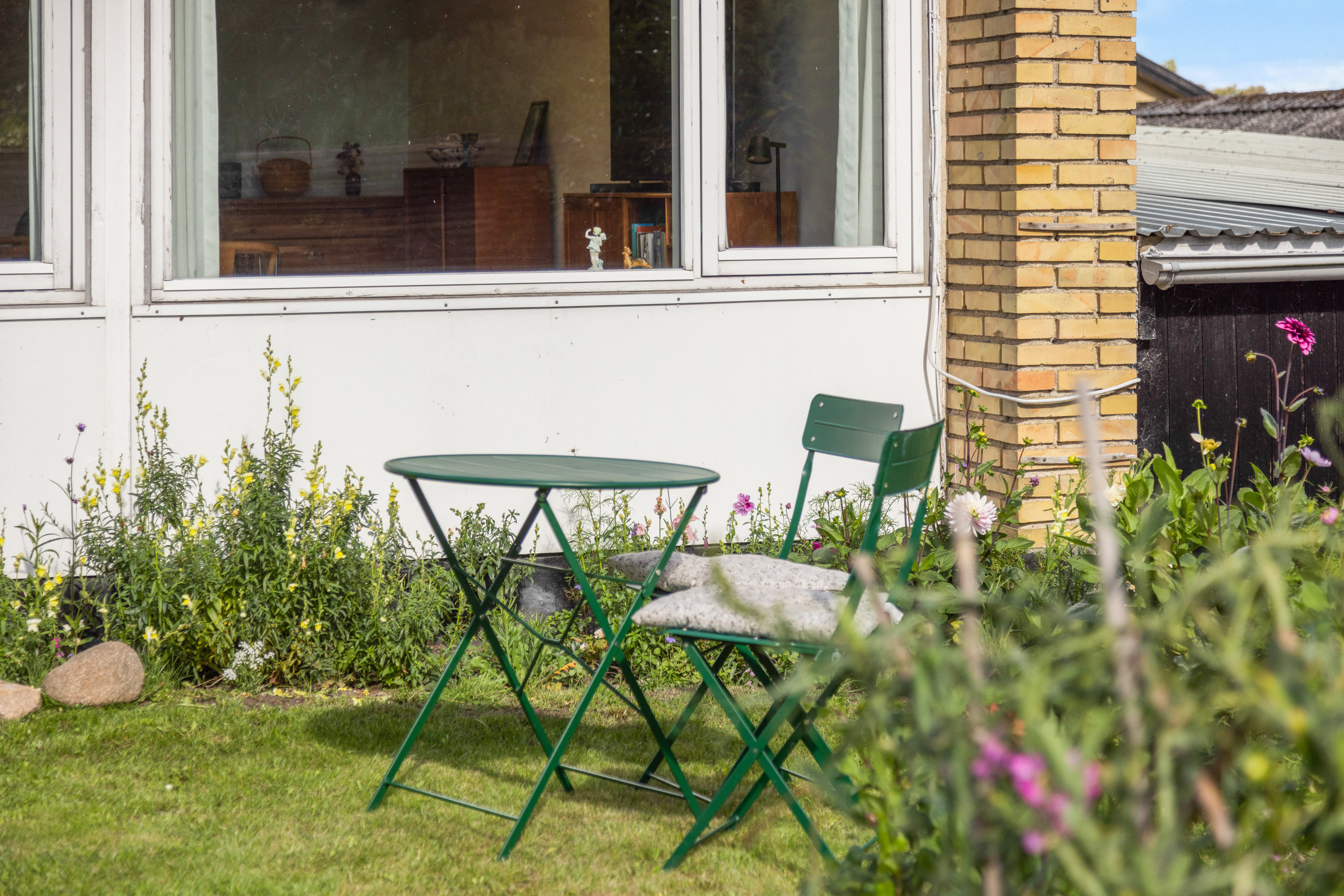 Fremhævet terrasse billede i fuldskærmstilstand. Billede af Bakkevænget 20, 3460 Birkerød