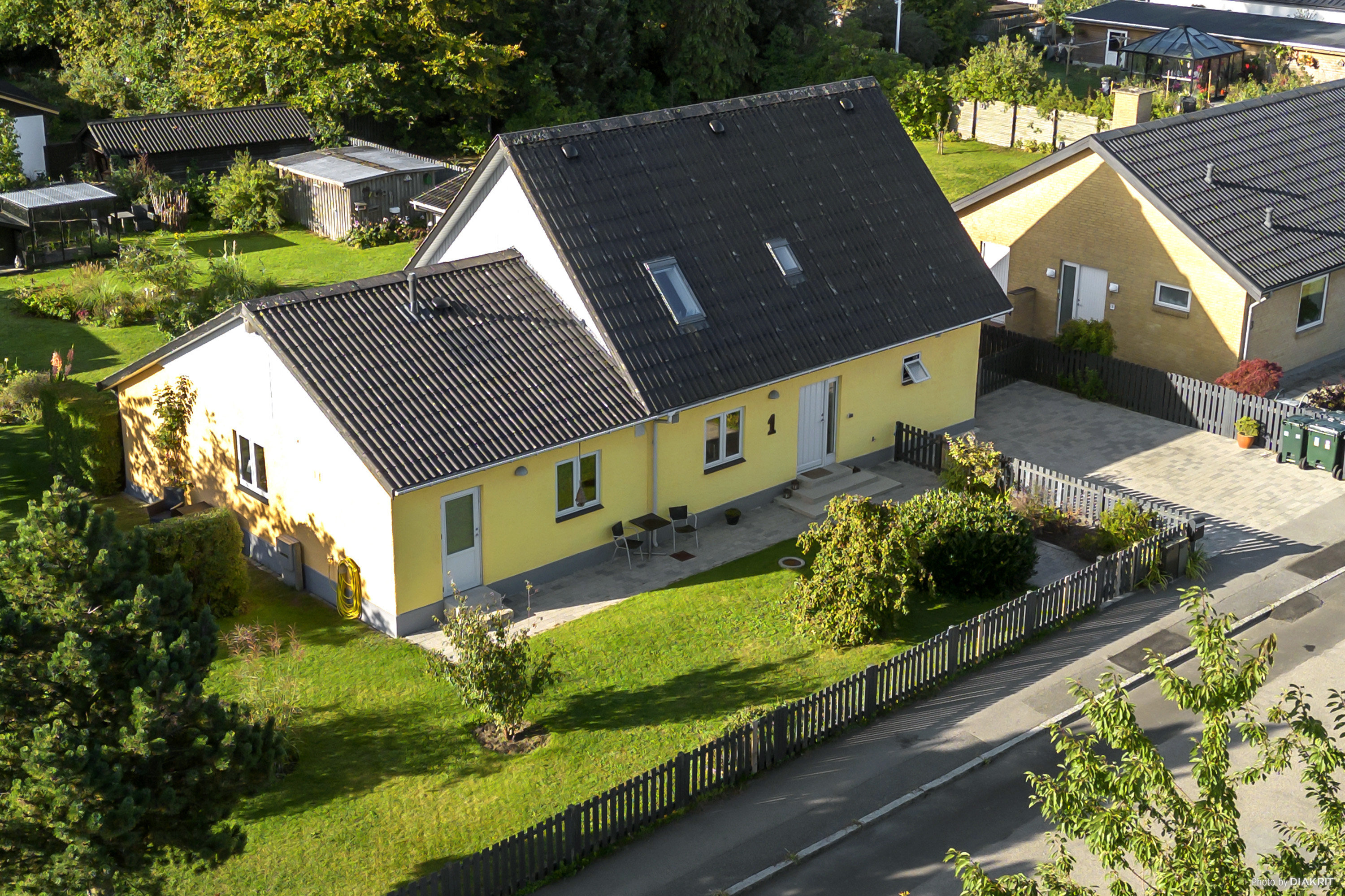 Fremhævet ejendommen billede i fuldskærmstilstand. Billede af Rønnevej 1, 4600 Køge