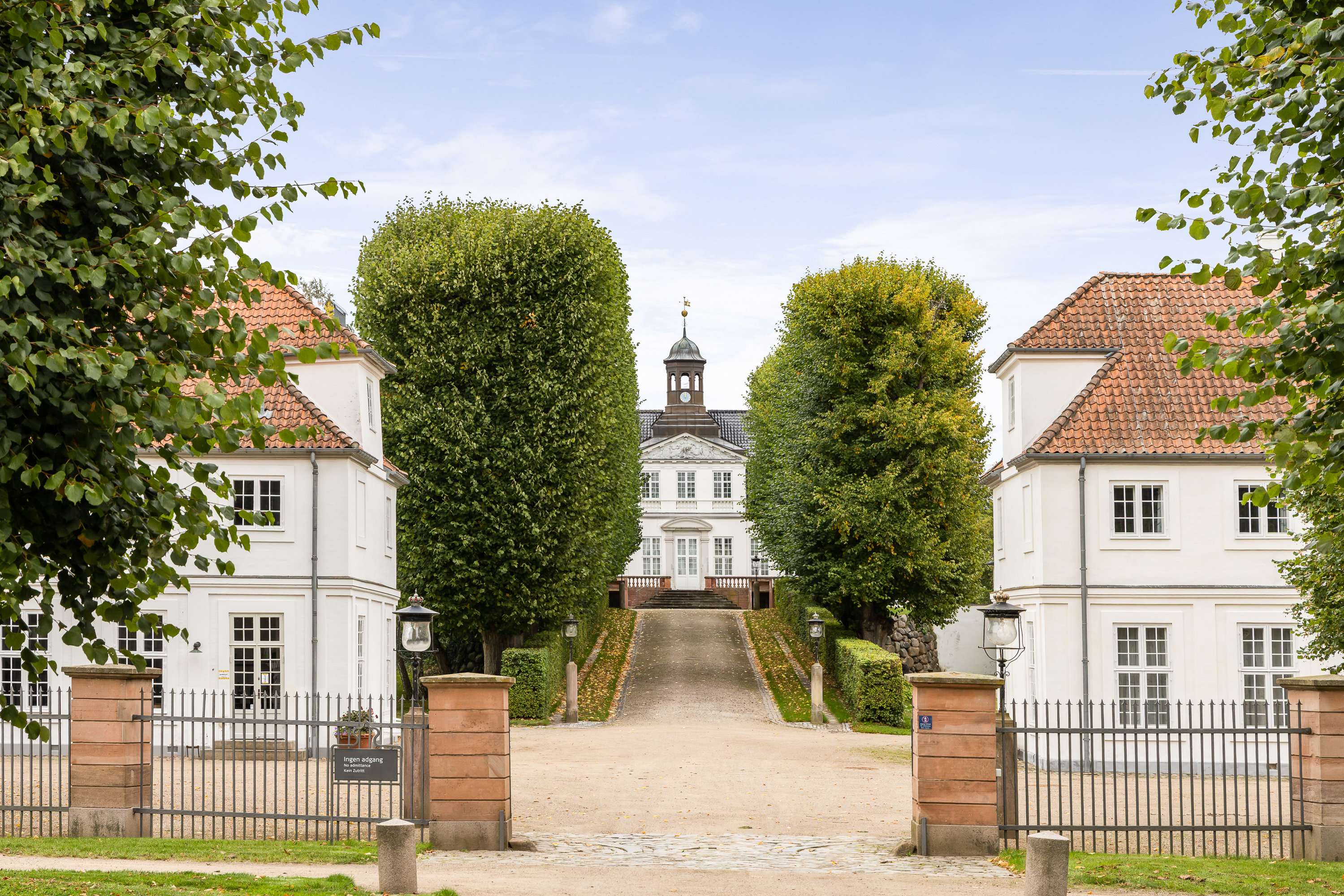 Fremhævet facade billede i fuldskærmstilstand. Billede af Æblevænget 13, 2800 Kongens Lyngby