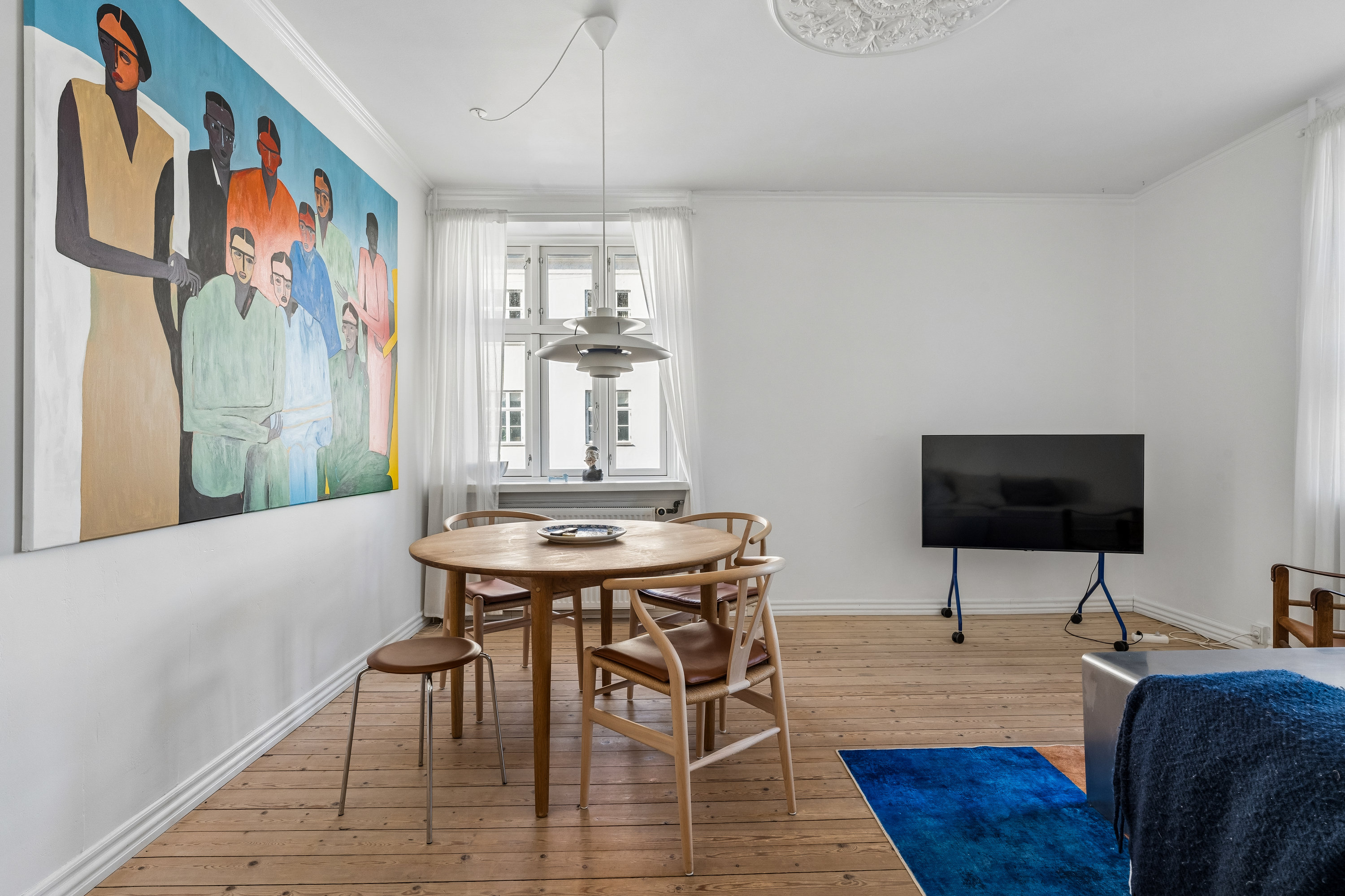 Fremhævet stue billede i fuldskærmstilstand. Billede af Østerbro 98, 1. th., 9000 Aalborg