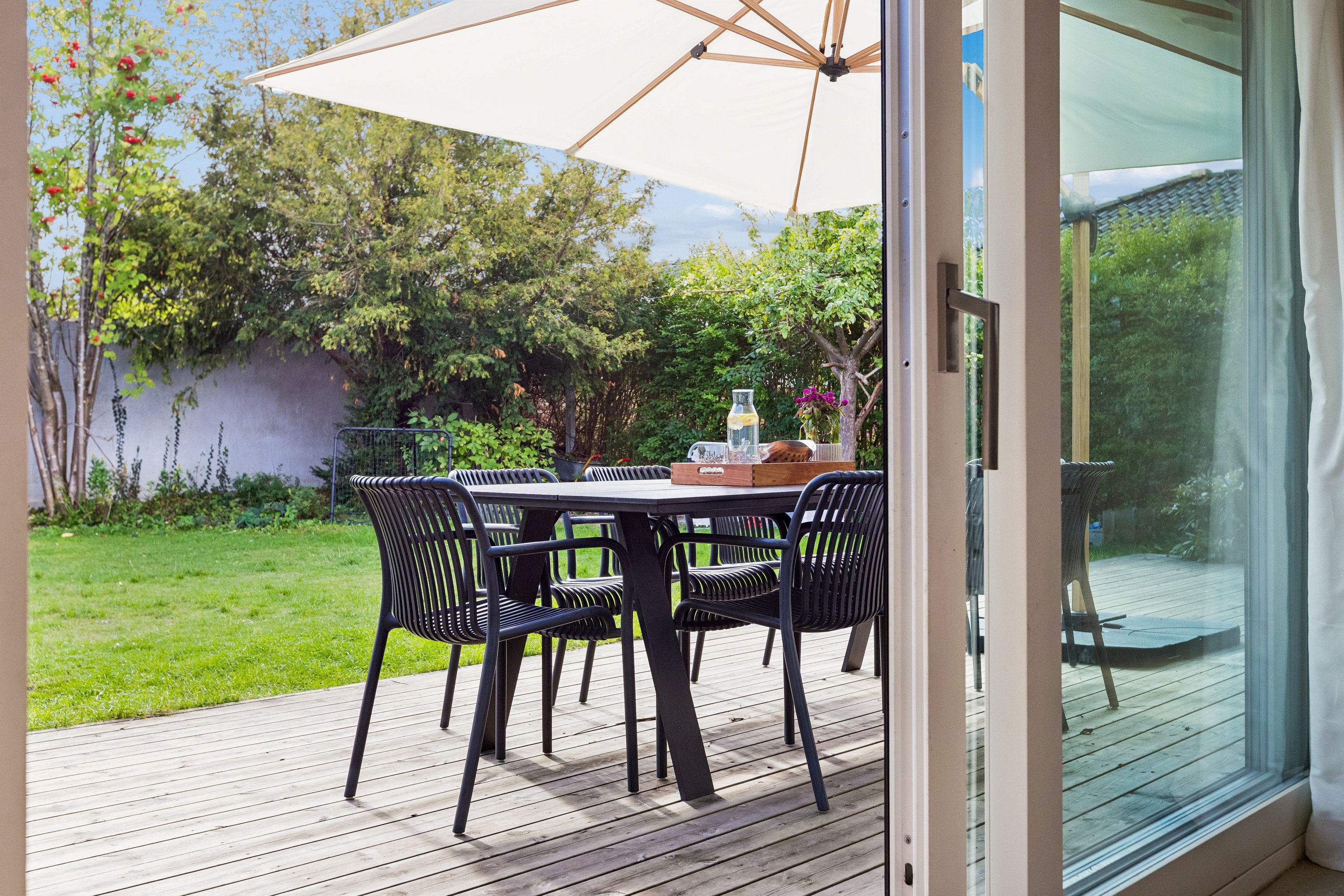 Miniaturebillede 1: terrasse. Billede af Lindumvej 3, 2770 Kastrup