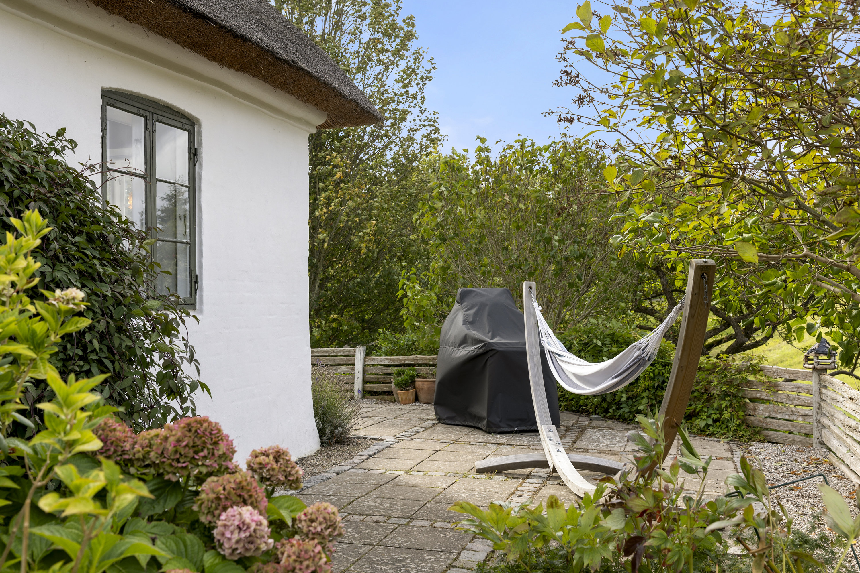 Fremhævet terrasse billede i fuldskærmstilstand. Billede af Vedbysøndervej 1, 4200 Slagelse