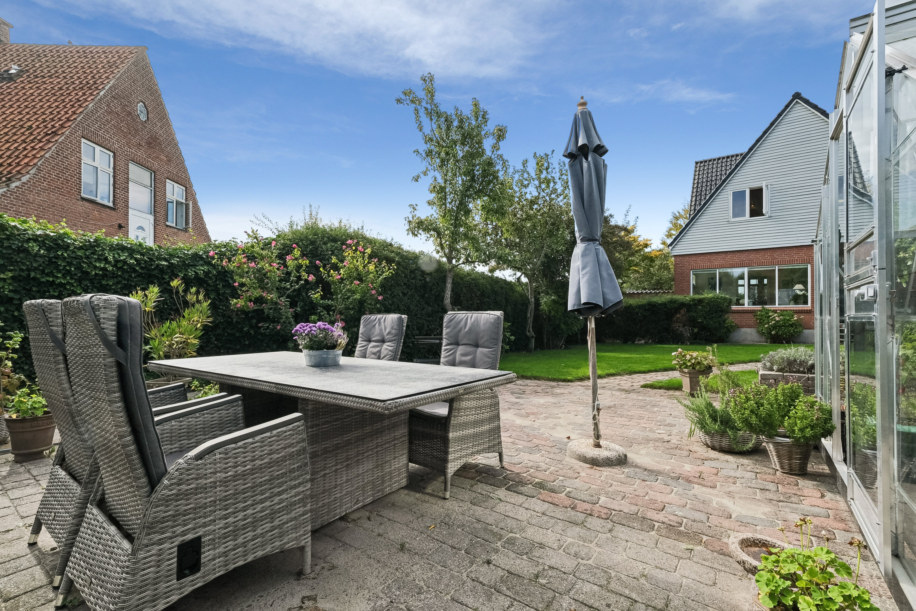 Fremhævet terrasse billede i fuldskærmstilstand. Billede af Roers Allé 1, Tarup, 5210 Odense NV