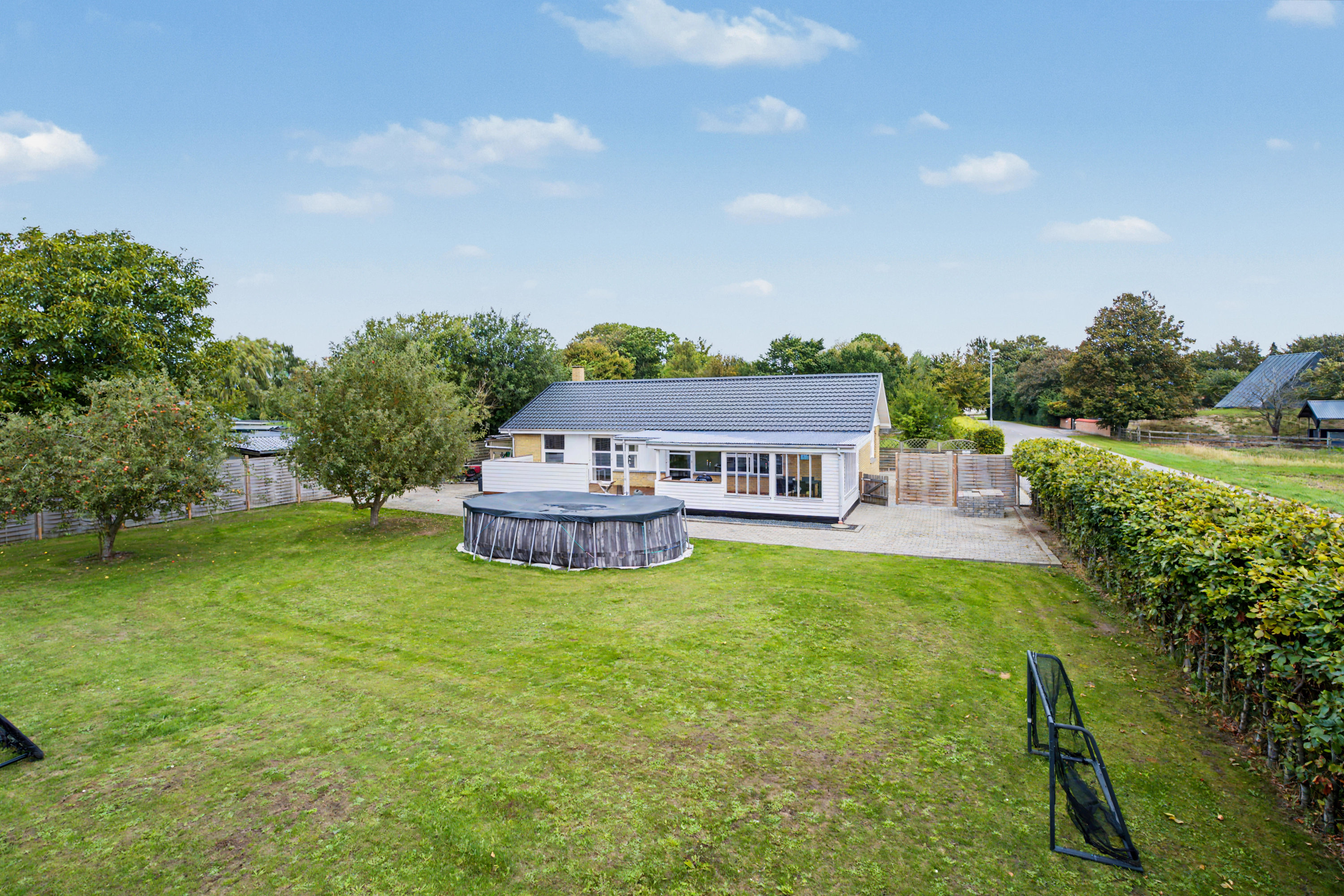 Villa: Mastefoto på Vestenskovvej 65, 4900 Nakskov