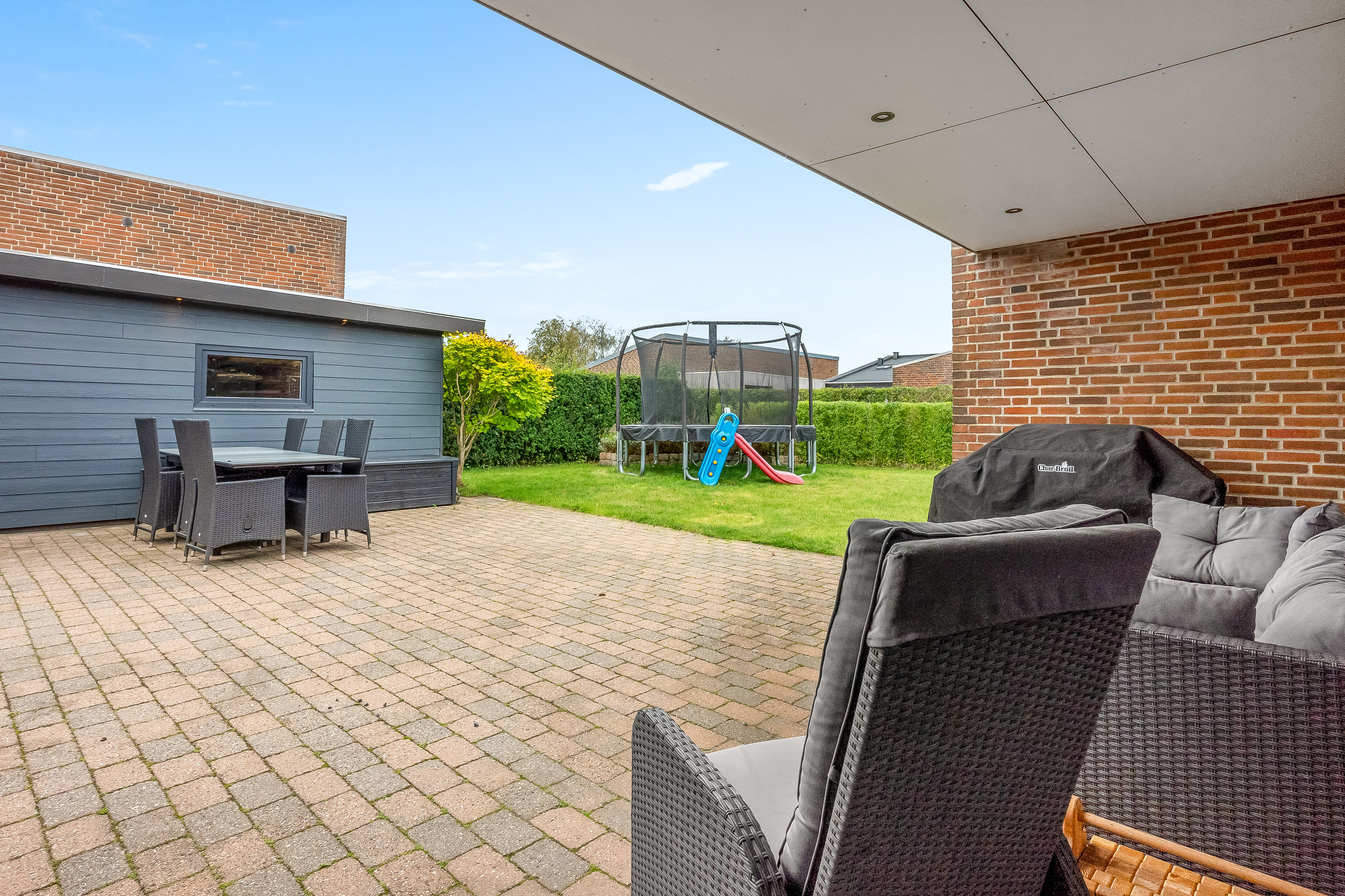 Fremhævet terrasse billede i fuldskærmstilstand. Billede af Bachsvej 48, 7500 Holstebro