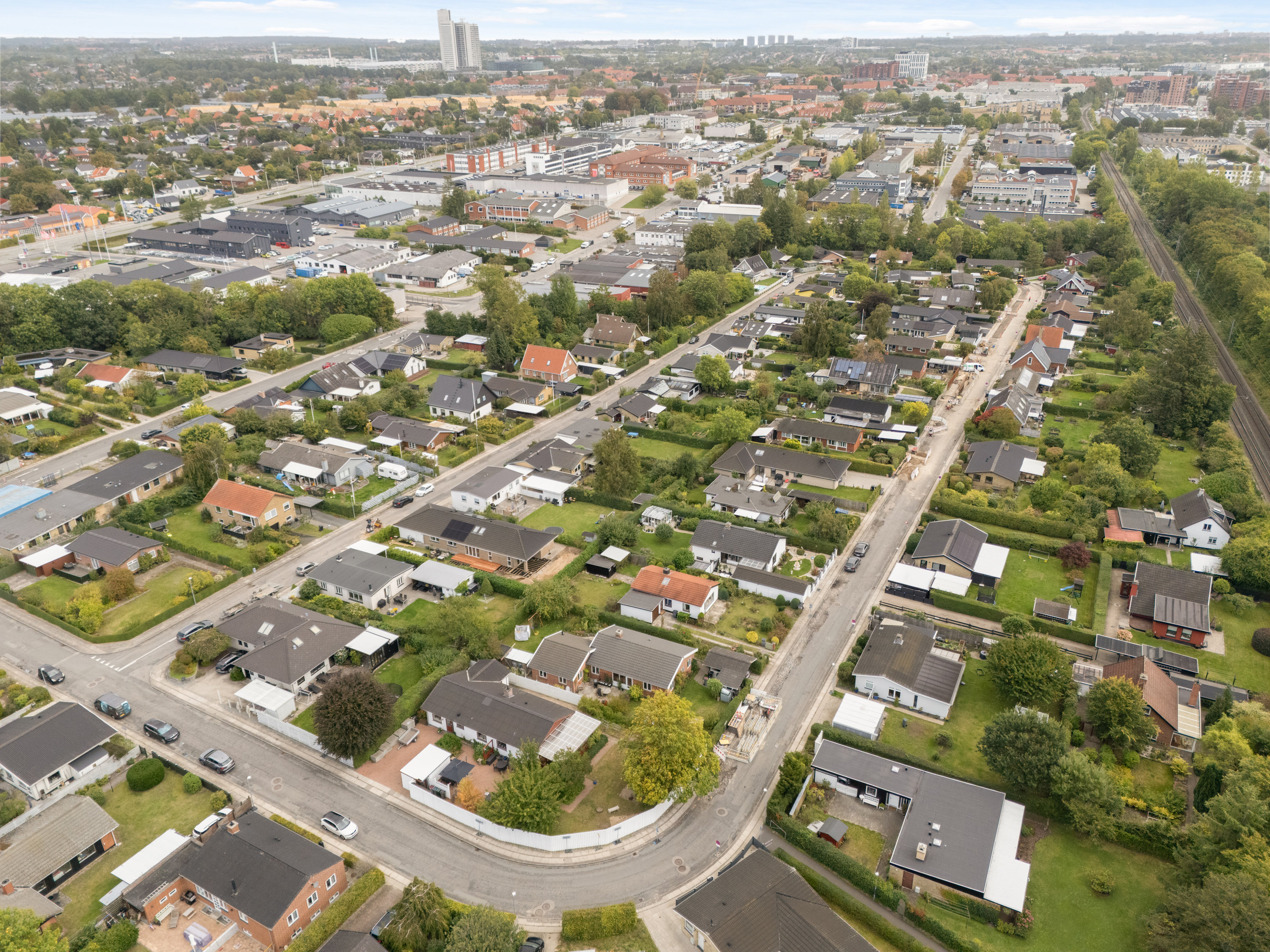 Fremhævet luftfoto billede i fuldskærmstilstand. Billede af Nissedalen 19, 2740 Skovlunde
