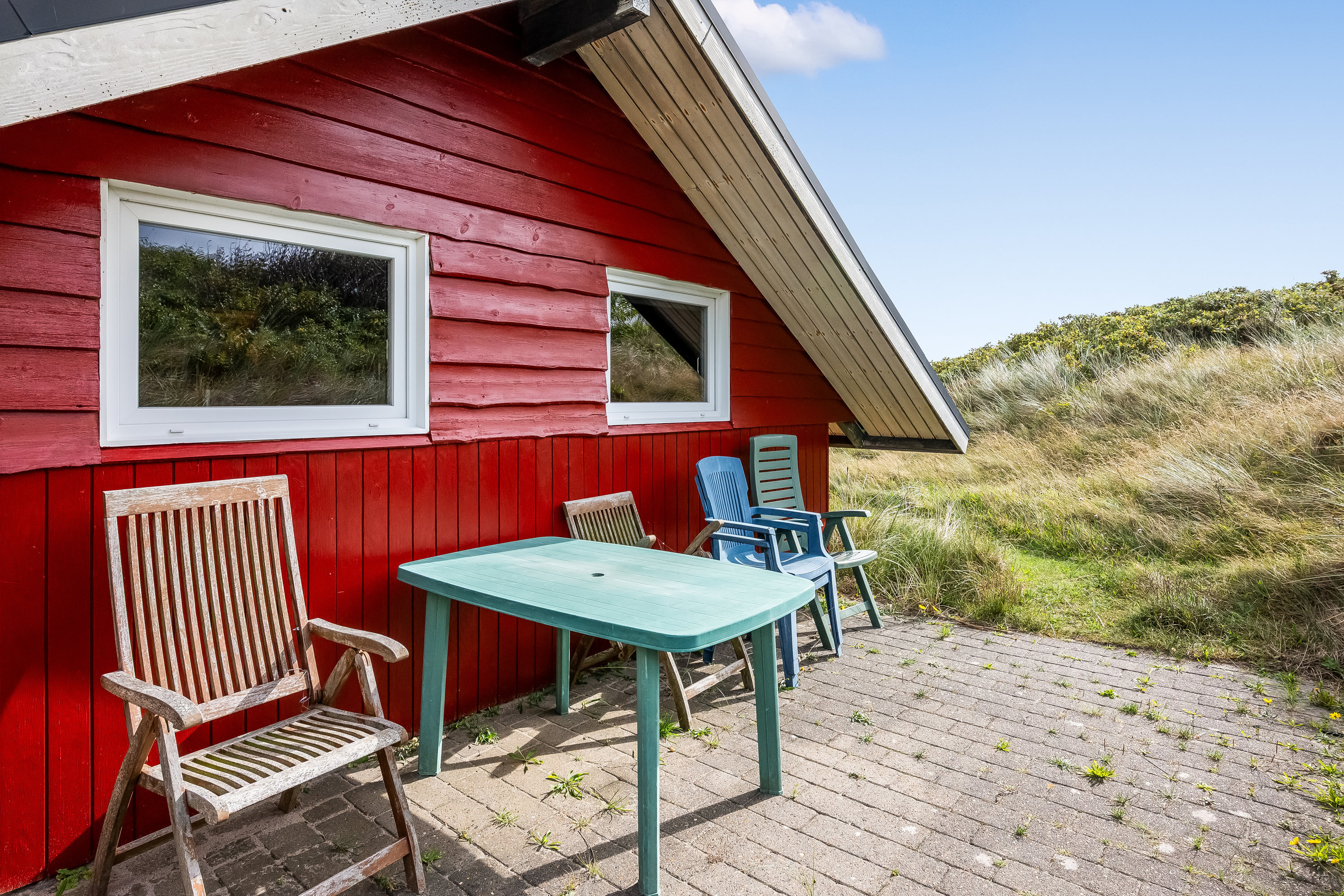 Fremhævet terrasse billede i fuldskærmstilstand. Billede af Søholmvej 3, Aargab, 6960 Hvide Sande