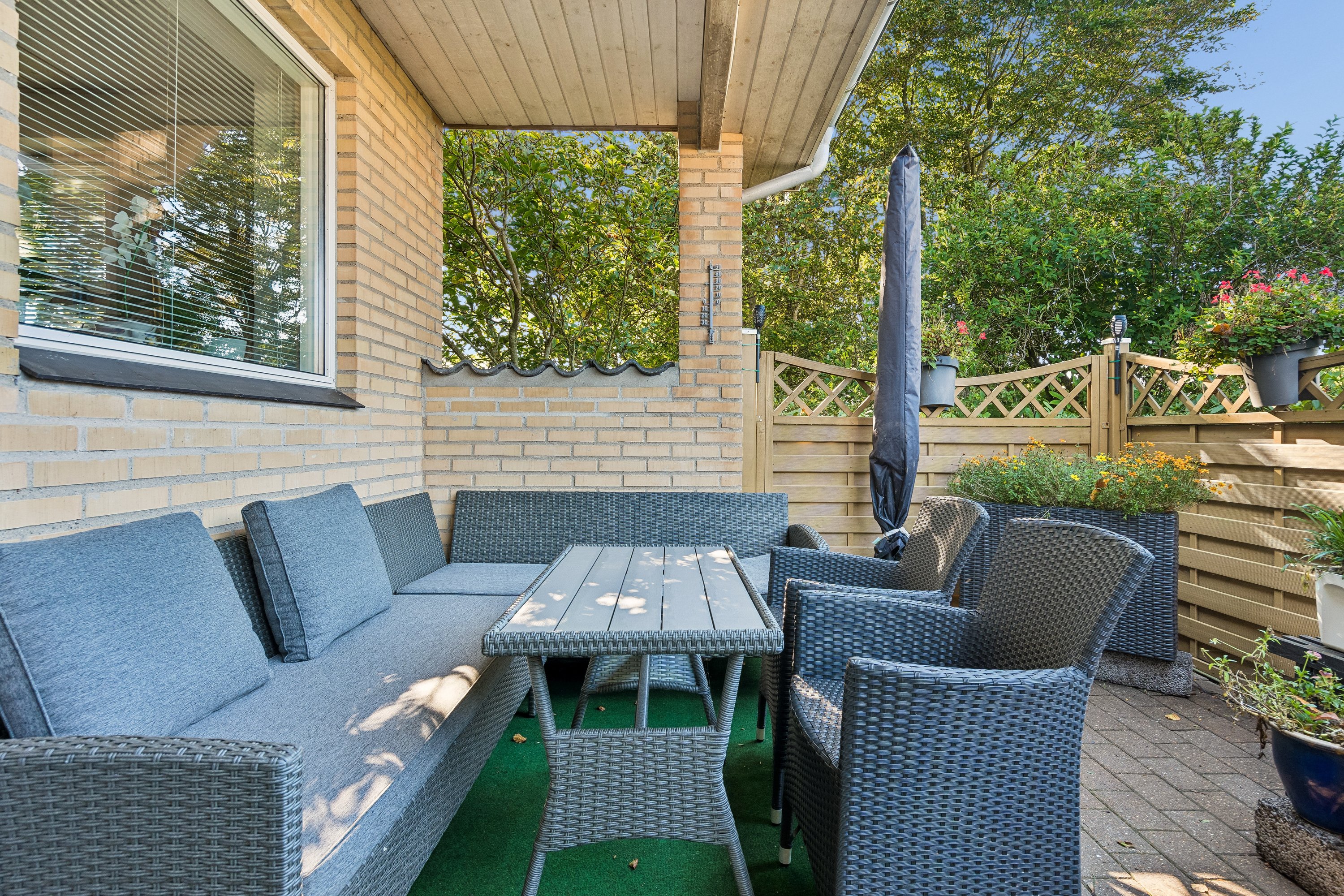 Fremhævet terrasse billede i fuldskærmstilstand. Billede af Risdalvej 5, 9830 Tårs