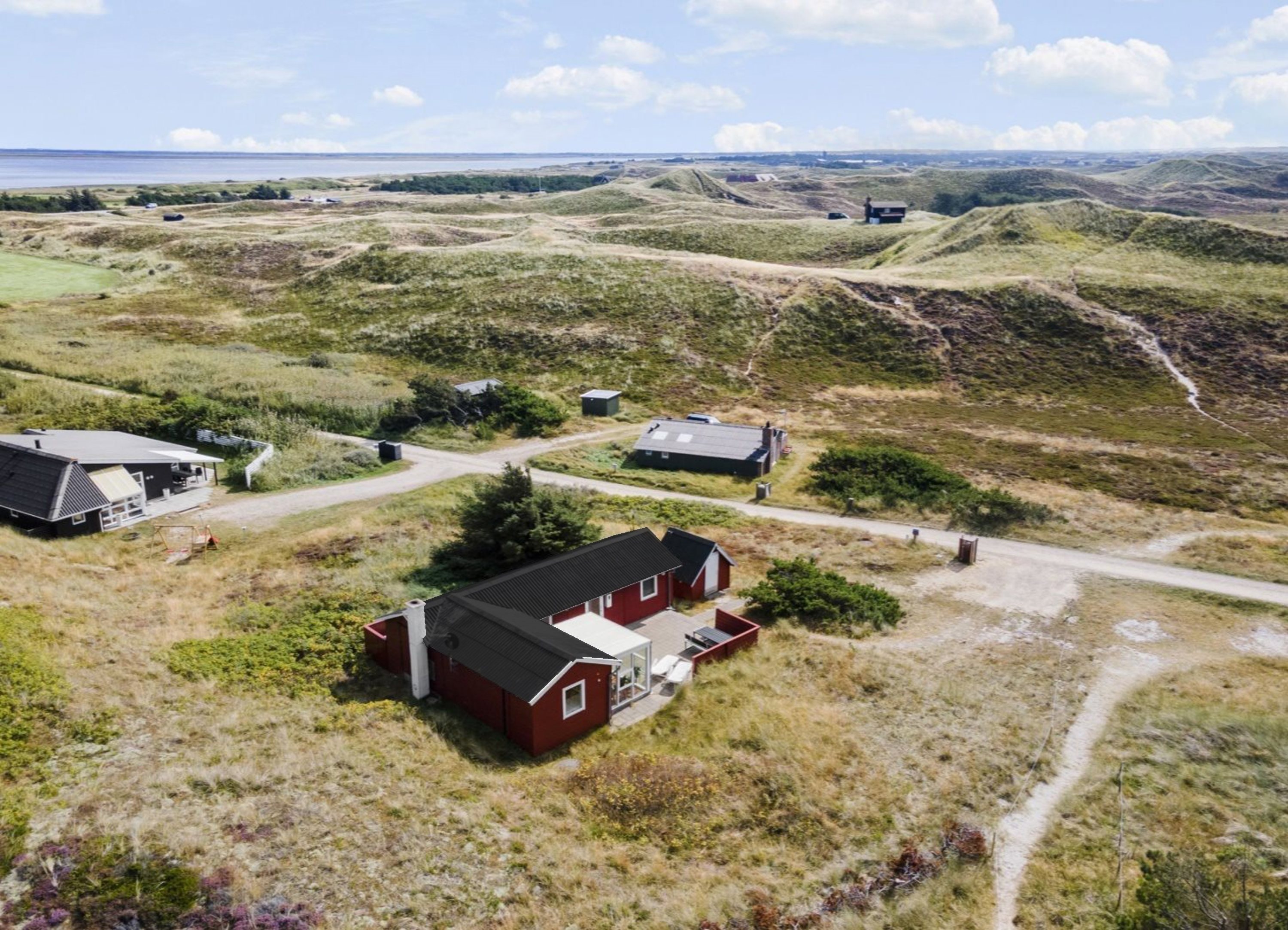 Fremhævet  billede i fuldskærmstilstand. Billede af Havvej 40, Haurvig, 6960 Hvide Sande
