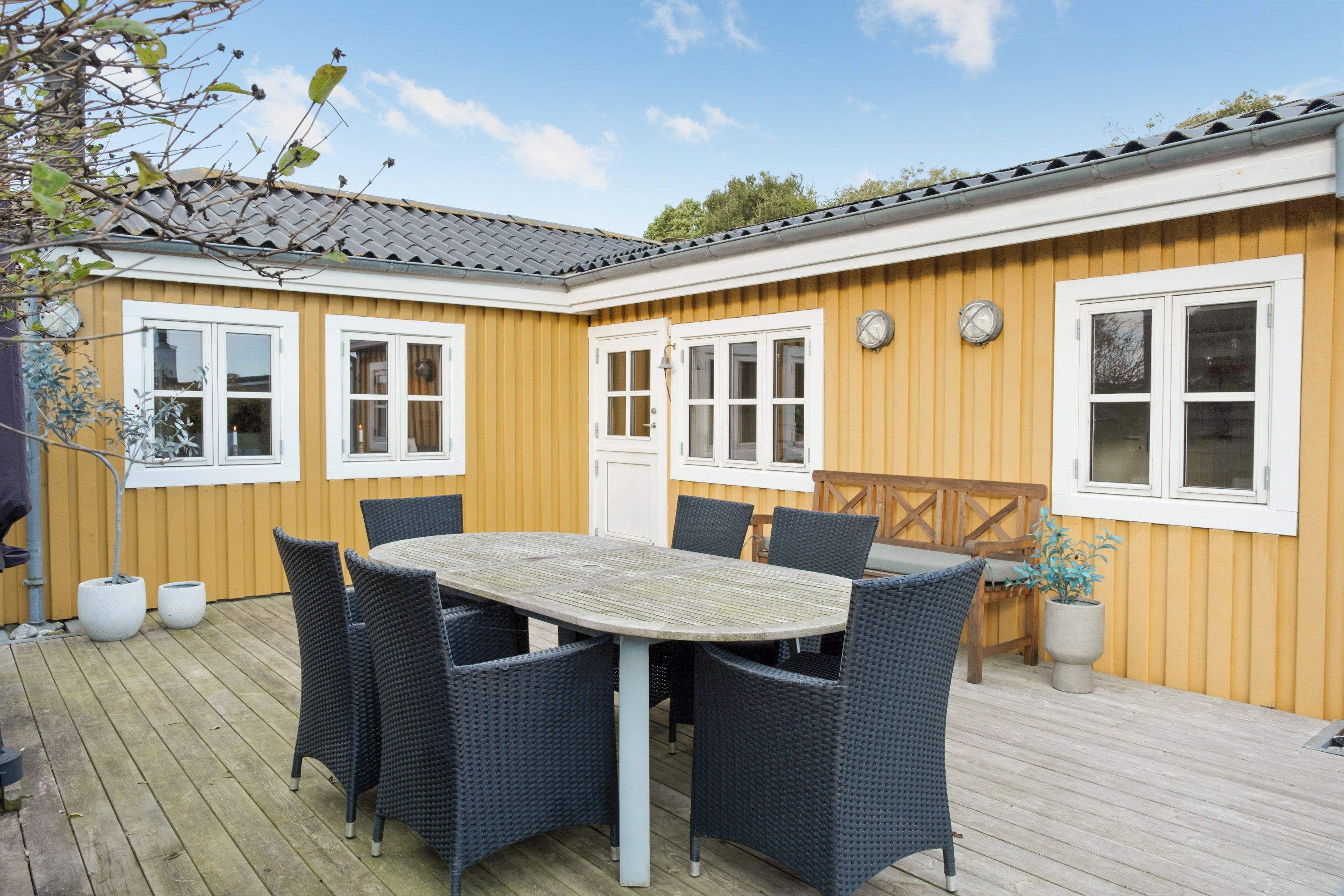 Fremhævet terrasse billede i fuldskærmstilstand. Billede af Svalevej 6, Nordenhuse, 5800 Nyborg