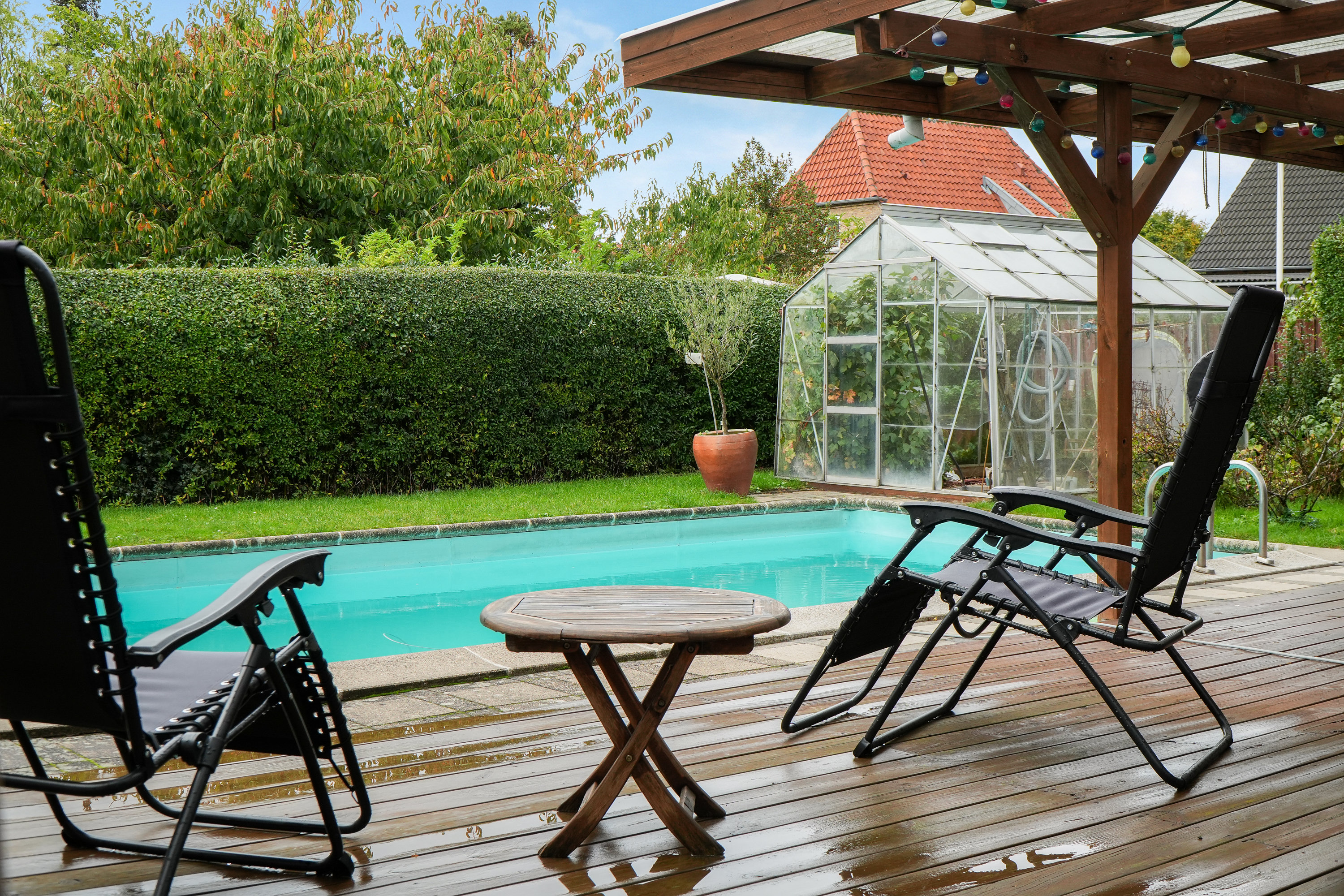 Fremhævet overdækket terrasse billede i fuldskærmstilstand. Billede af Risbjerggårds Alle 39, 2650 Hvidovre