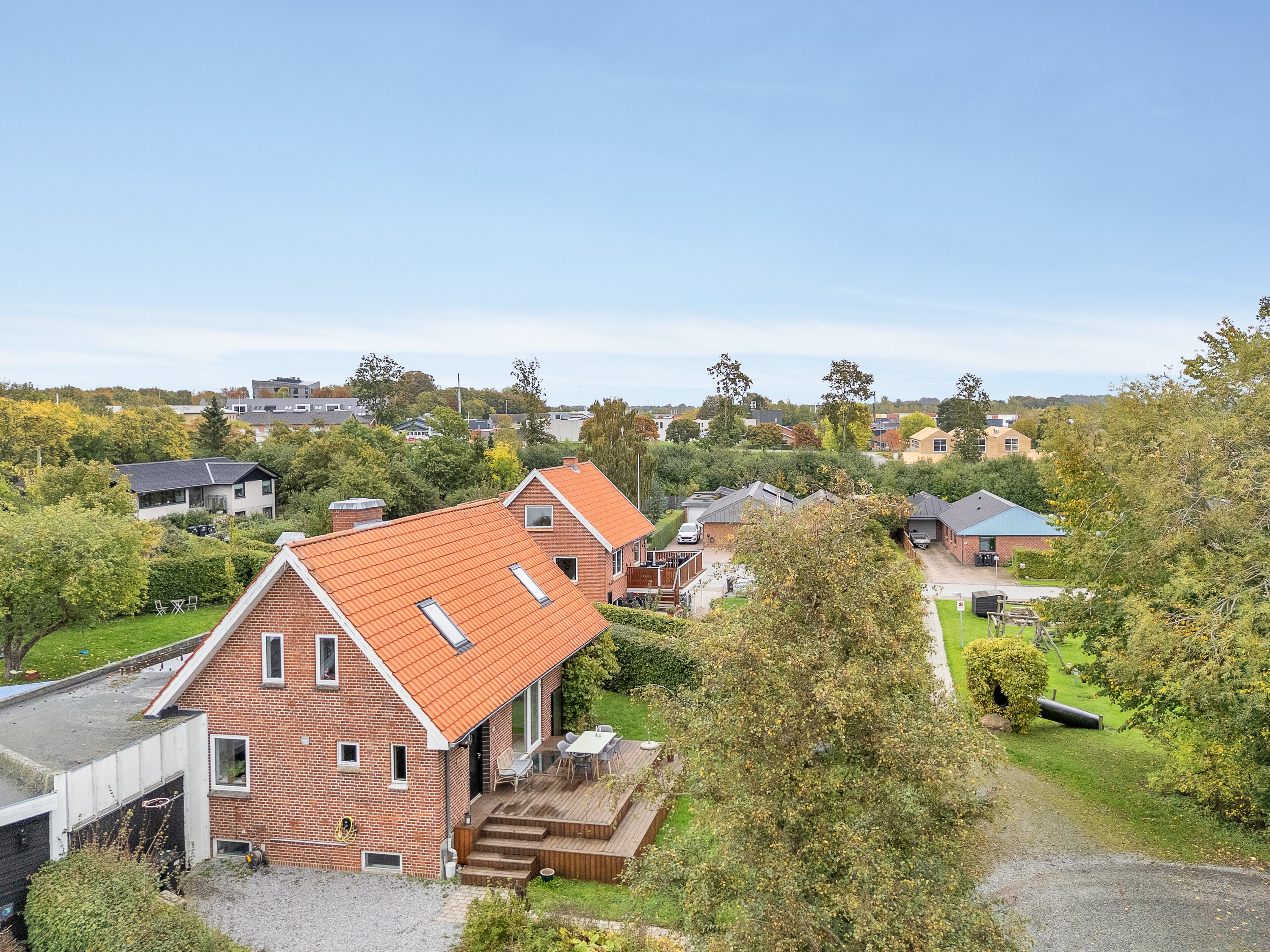 Fremhævet luftfoto billede i fuldskærmstilstand. Billede af Engvangen 25, 8520 Lystrup