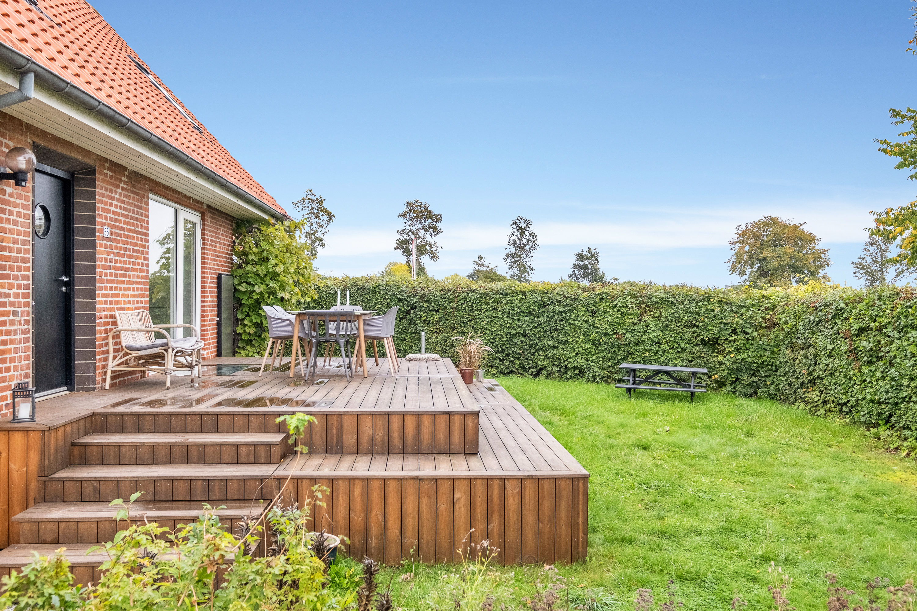 Miniaturebillede 1: terrasse. Billede af Engvangen 25, 8520 Lystrup