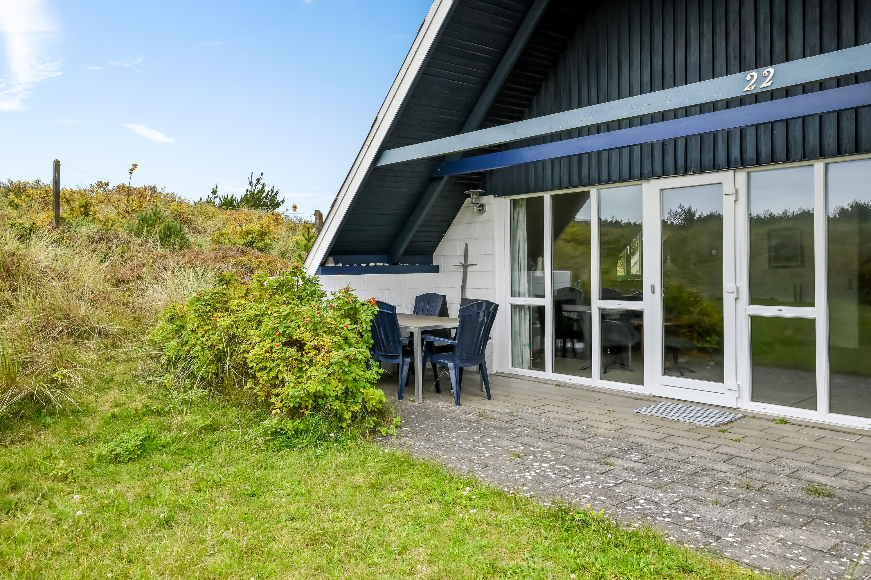 Fremhævet terrasse billede i fuldskærmstilstand. Billede af Krattet 22, Søndervig, 6950 Ringkøbing