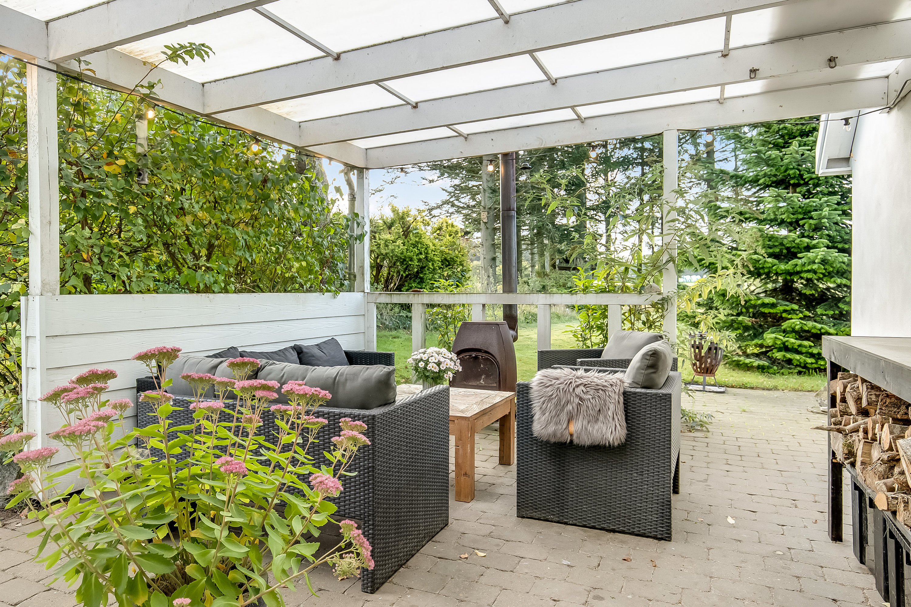 Fremhævet overdækket terrasse billede i fuldskærmstilstand. Billede af Plantagevej 65, 6052 Viuf