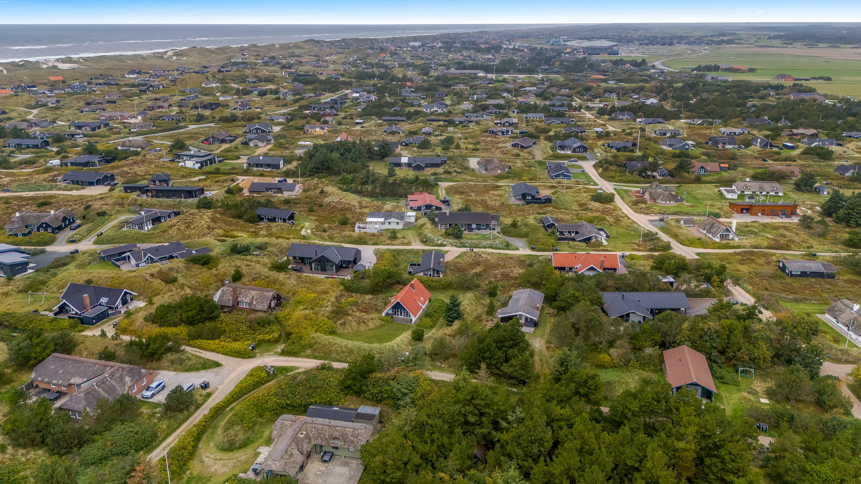 Fremhævet luftfoto billede i fuldskærmstilstand. Billede af Krattet 22, Søndervig, 6950 Ringkøbing