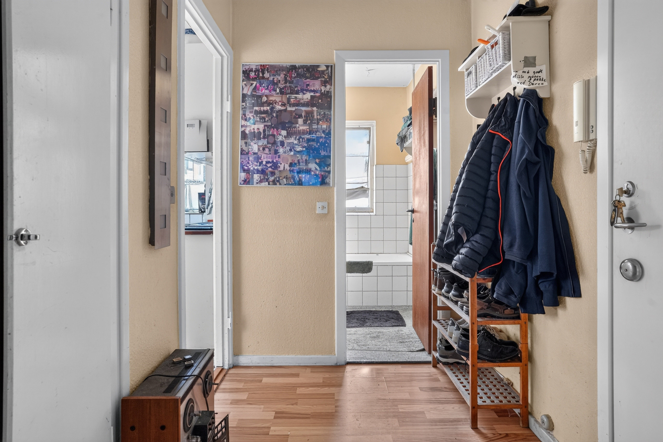 Fremhævet entré billede i fuldskærmstilstand. Billede af Sabroesvej 13H, st. th., 3000 Helsingør