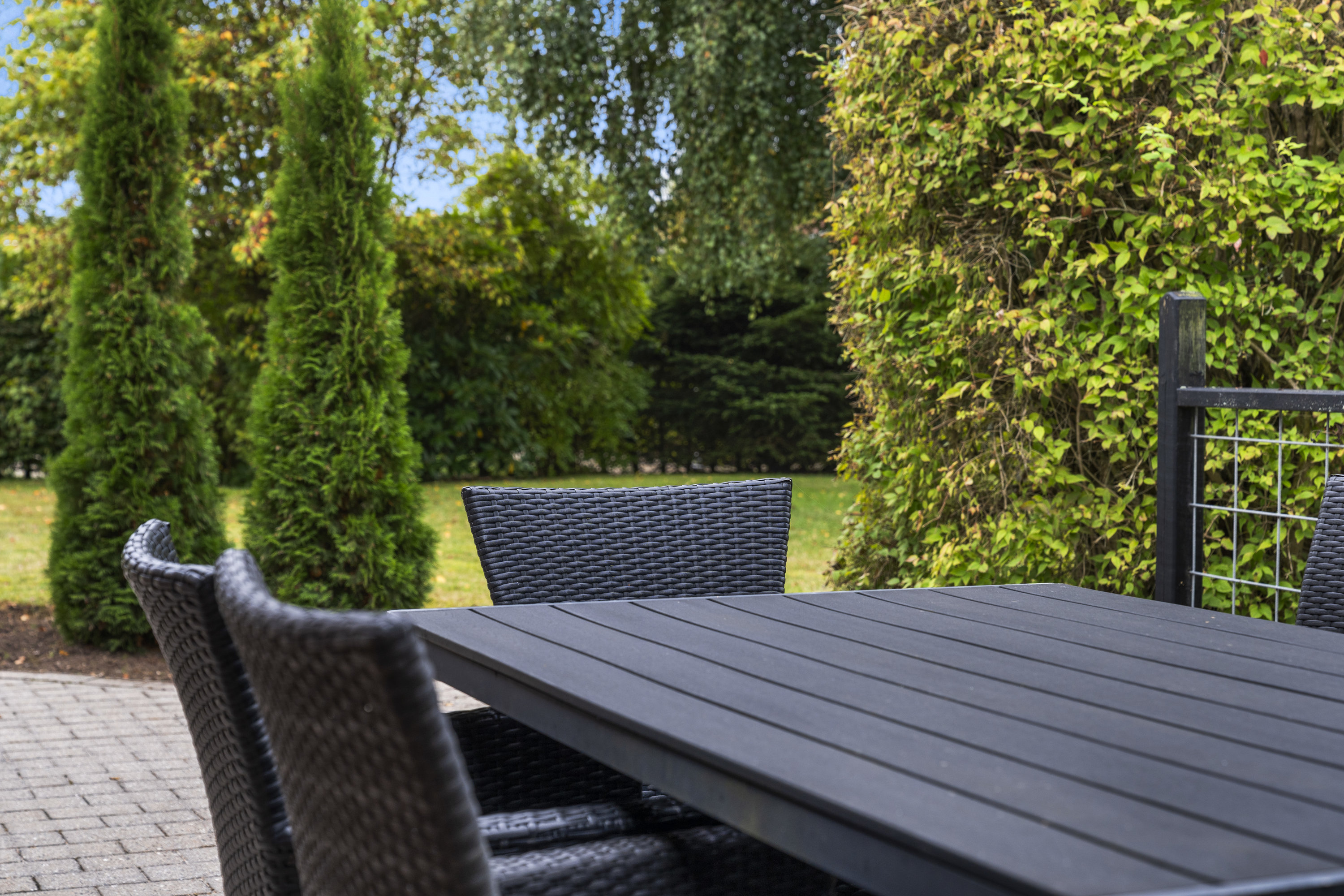 Fremhævet terrasse billede i fuldskærmstilstand. Billede af Falkevej 16, 7184 Vandel