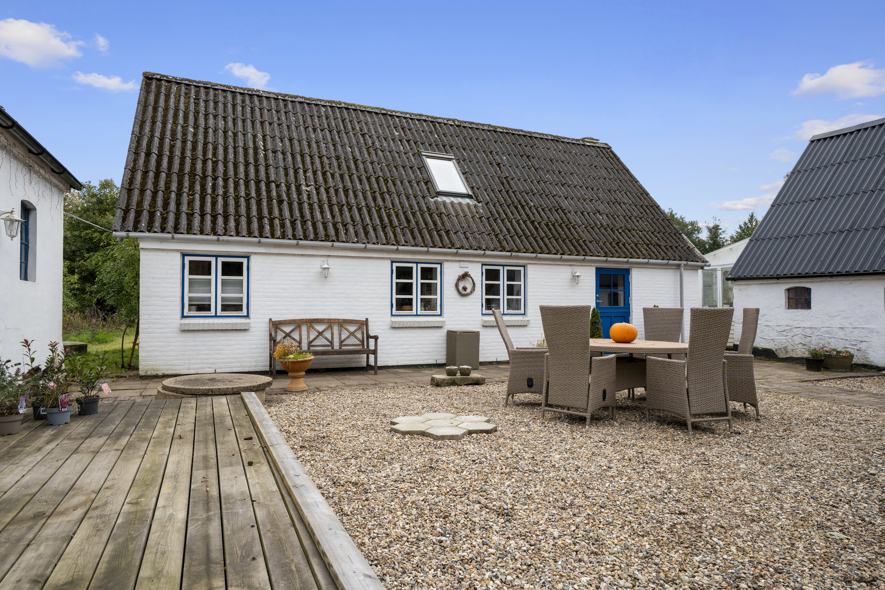 Fremhævet facade billede i fuldskærmstilstand. Billede af Godrumvej 9, Uhe Mark, 7190 Billund