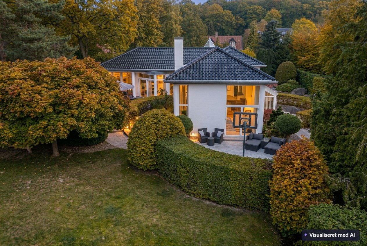 Villa: Udenfor på Hyldeageren 18, Trørød, 2950 Vedbæk