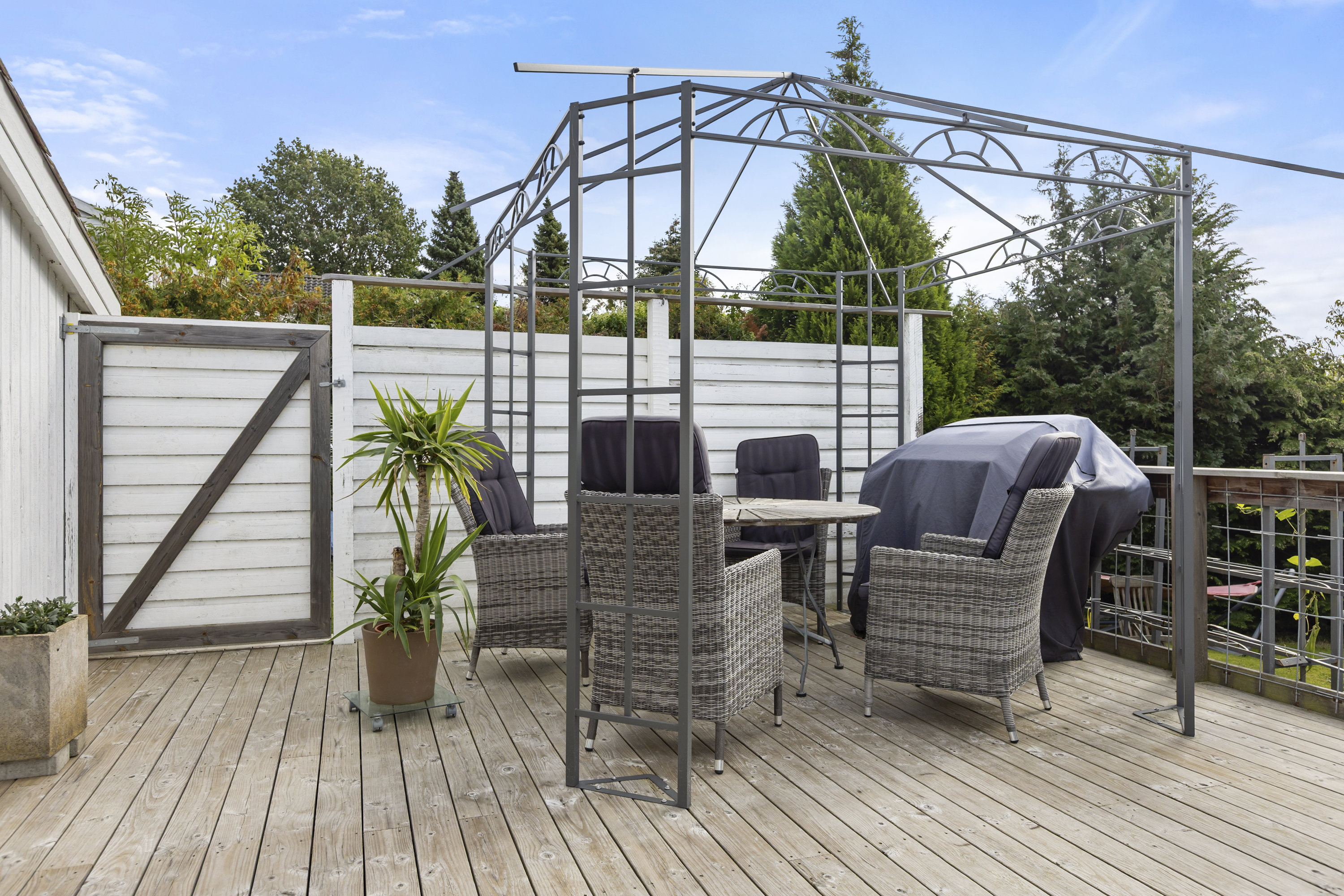 Fremhævet terrasse billede i fuldskærmstilstand. Billede af Spurvevænget 23, Vellerup, 4050 Skibby