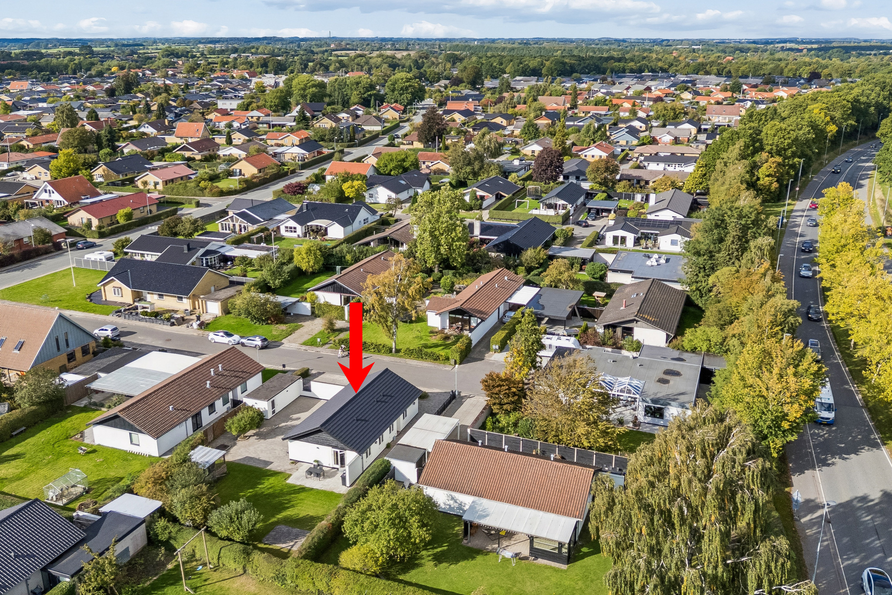 Fremhævet luftfoto billede i fuldskærmstilstand. Billede af Svalevænget 5, Snestrup, 5210 Odense NV