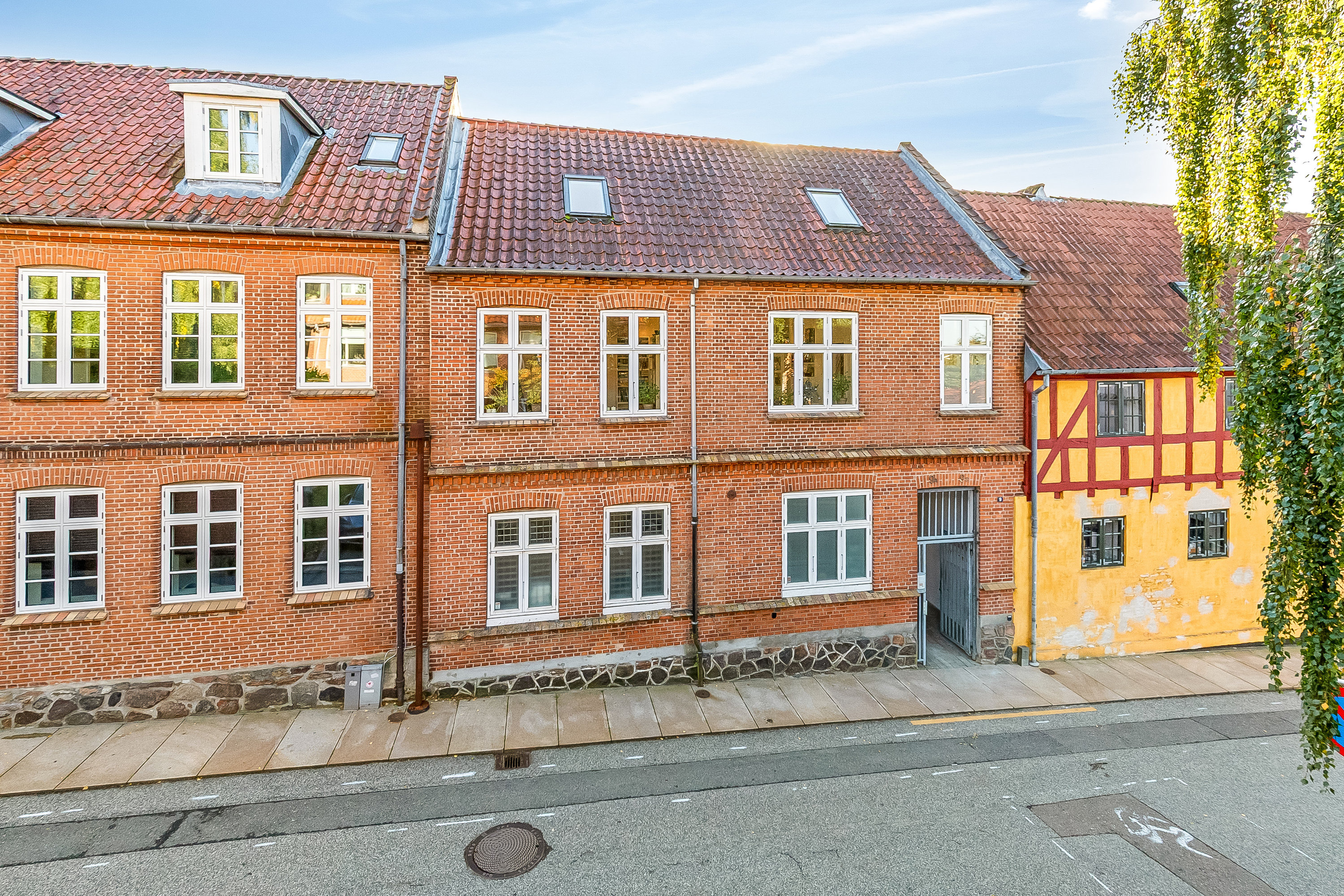 Fremhævet mastefoto billede i fuldskærmstilstand. Billede af Fjellegade 9A, 7100 Vejle