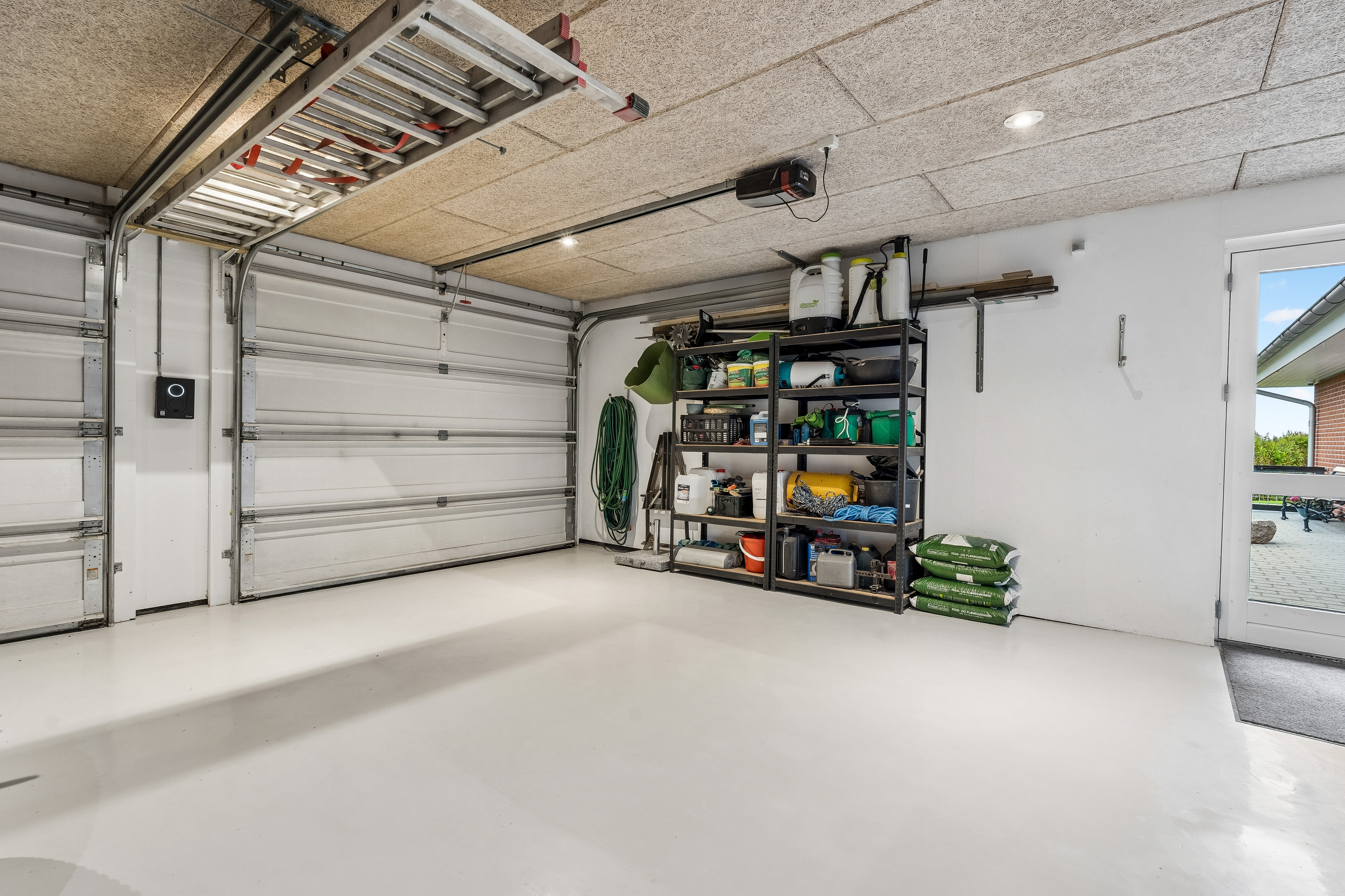 Fremhævet garage billede i fuldskærmstilstand. Billede af Rørkærvej 114, 8722 Hedensted