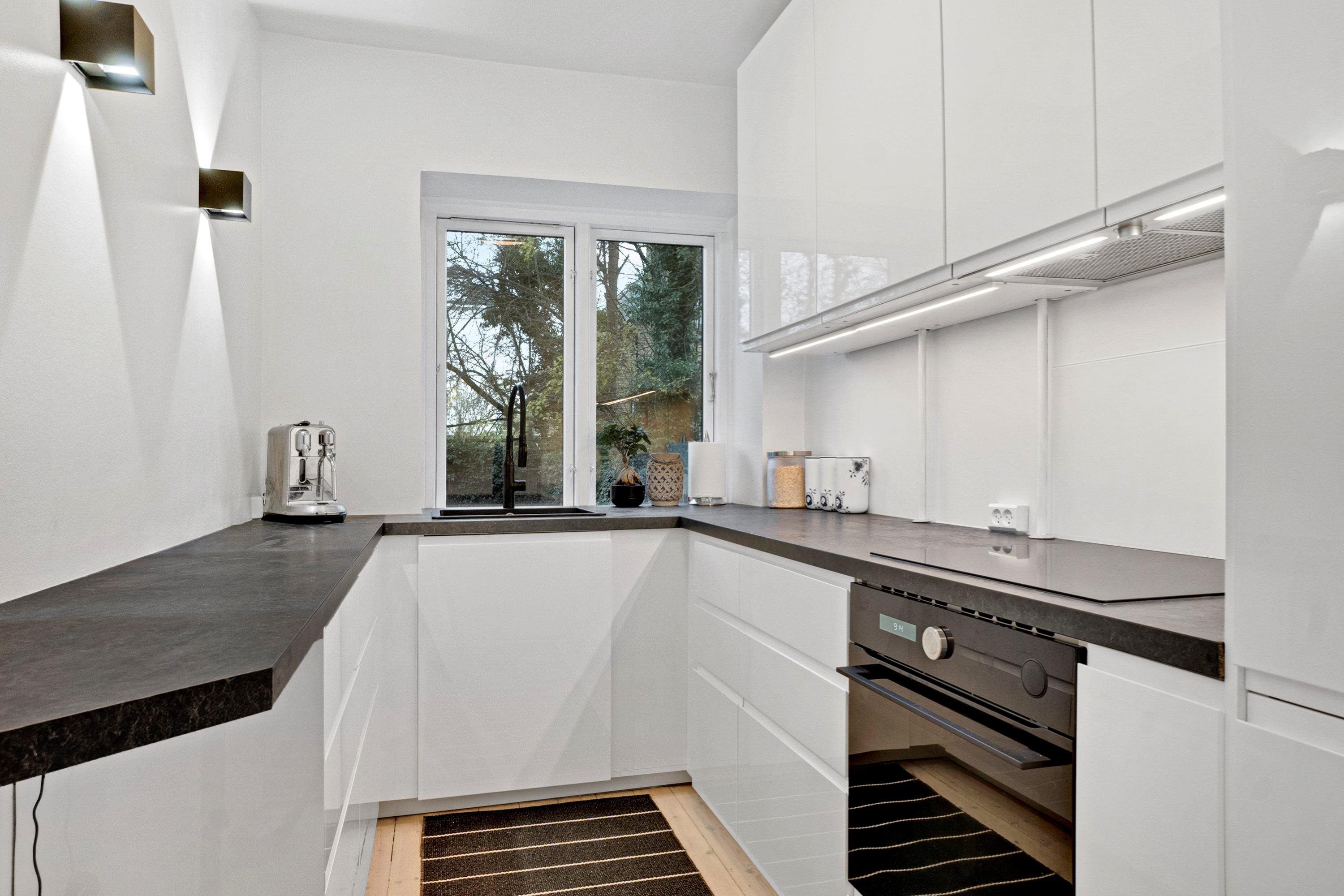 Fremhævet andet billede i fuldskærmstilstand. Billede af Ordrupvej 75A, st.. tv., 2920 Charlottenlund