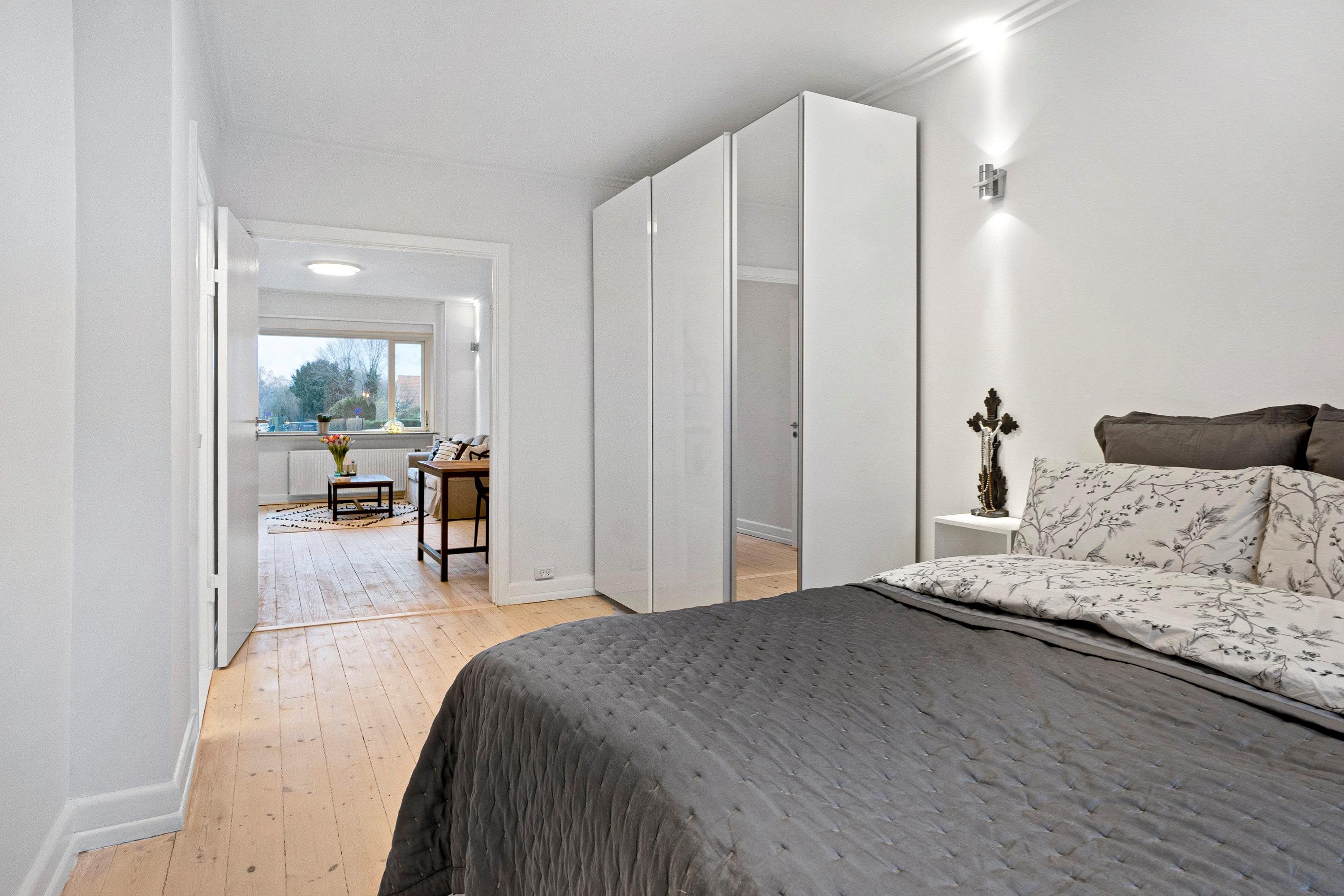 Fremhævet andet billede i fuldskærmstilstand. Billede af Ordrupvej 75A, st.. tv., 2920 Charlottenlund