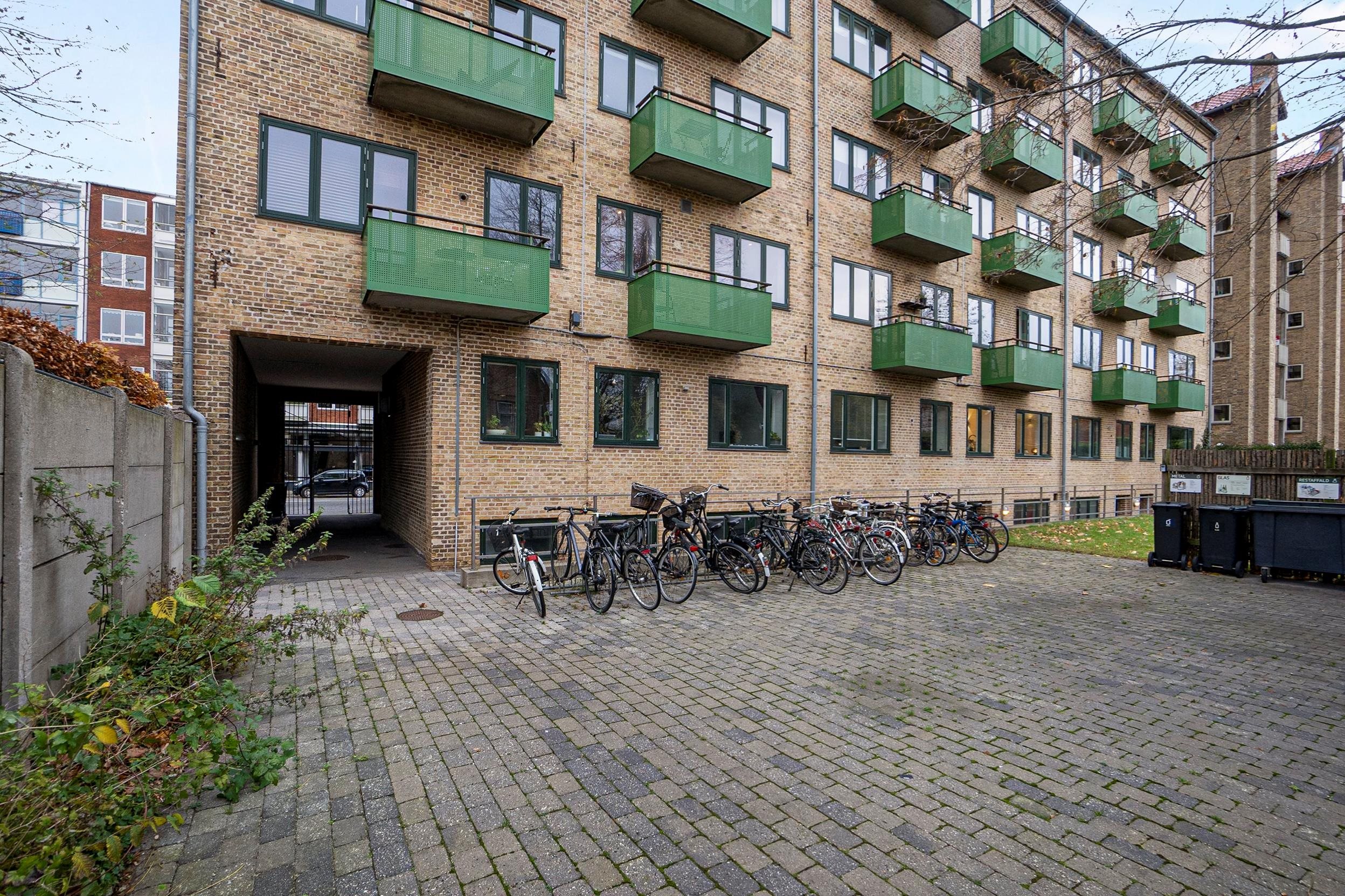 Fremhævet andet billede i fuldskærmstilstand. Billede af Ordrupvej 75A, st.. tv., 2920 Charlottenlund