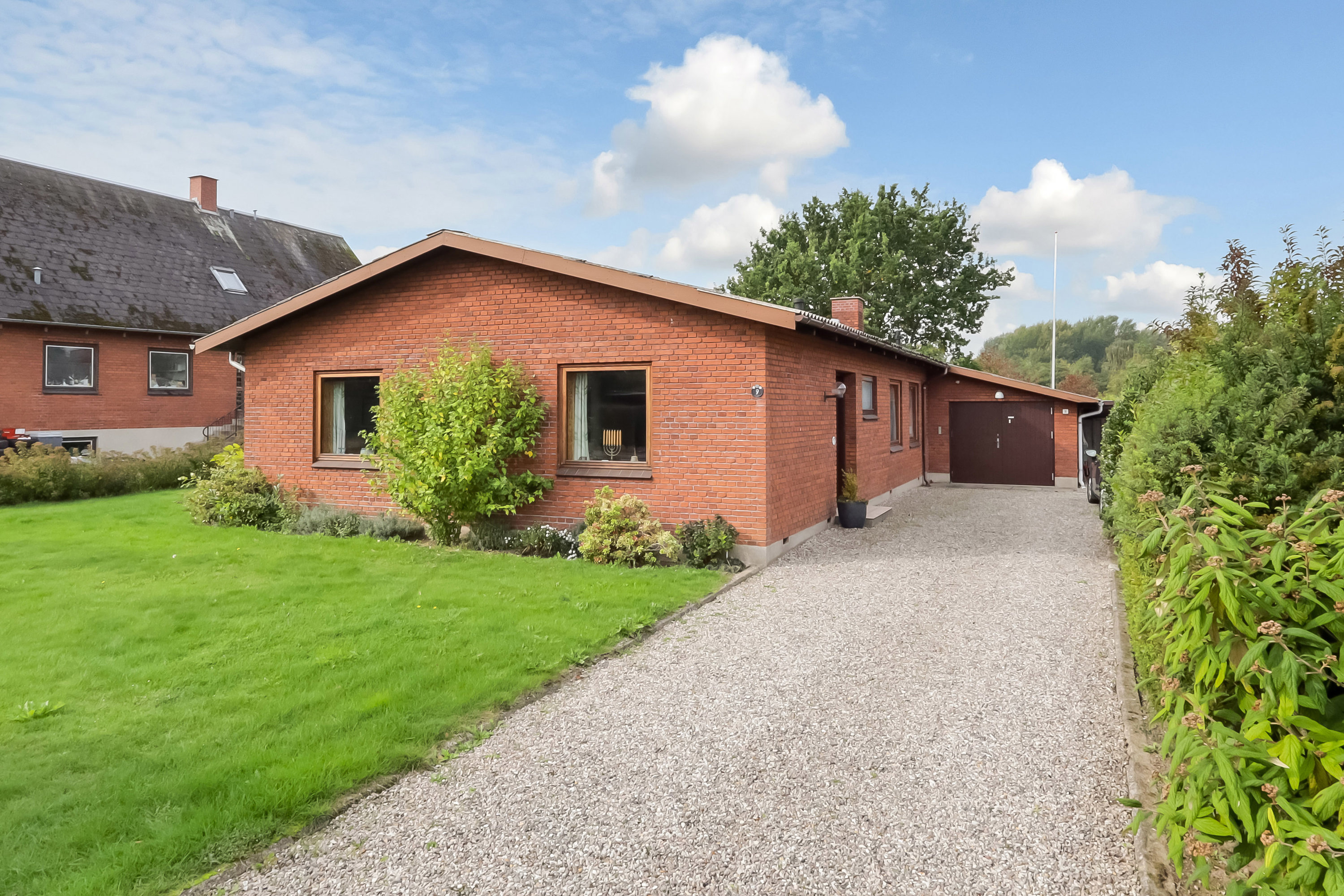 Villa: Ejendommen på Buevej 9, 5874 Hesselager