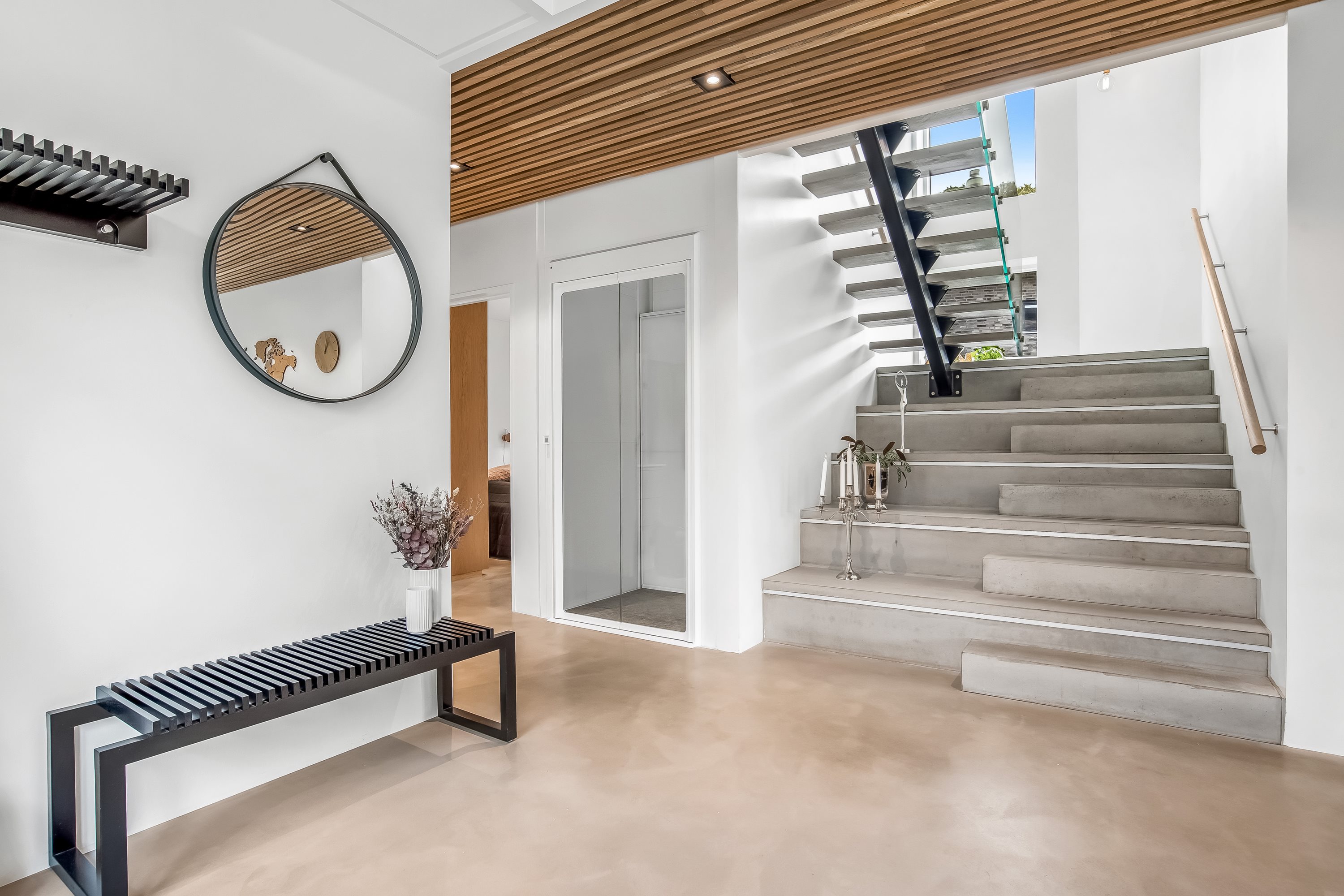 Fremhævet entré billede i fuldskærmstilstand. Billede af Lyngbakken 14D, 7500 Holstebro