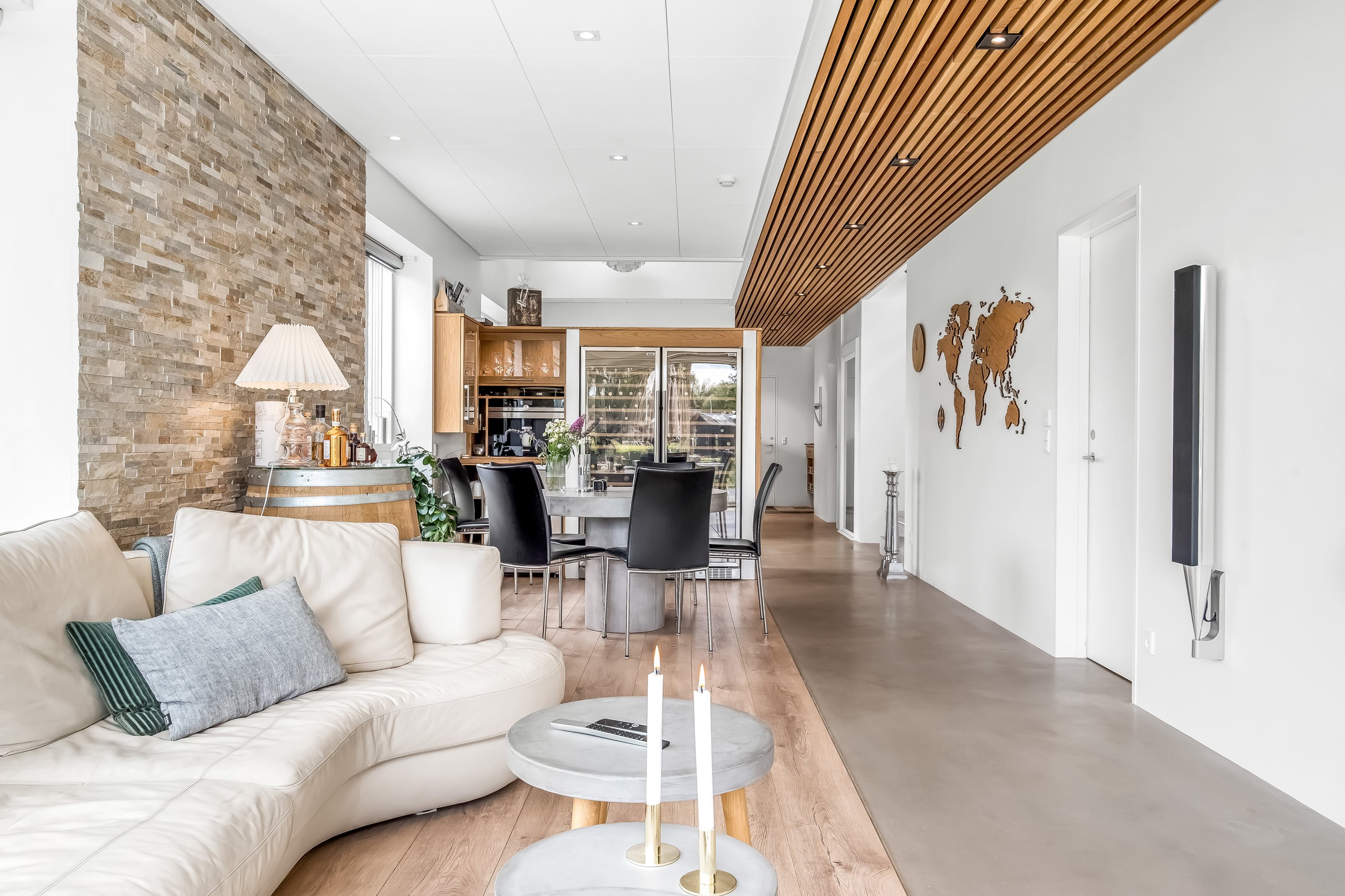 Fremhævet stue billede i fuldskærmstilstand. Billede af Lyngbakken 14D, 7500 Holstebro