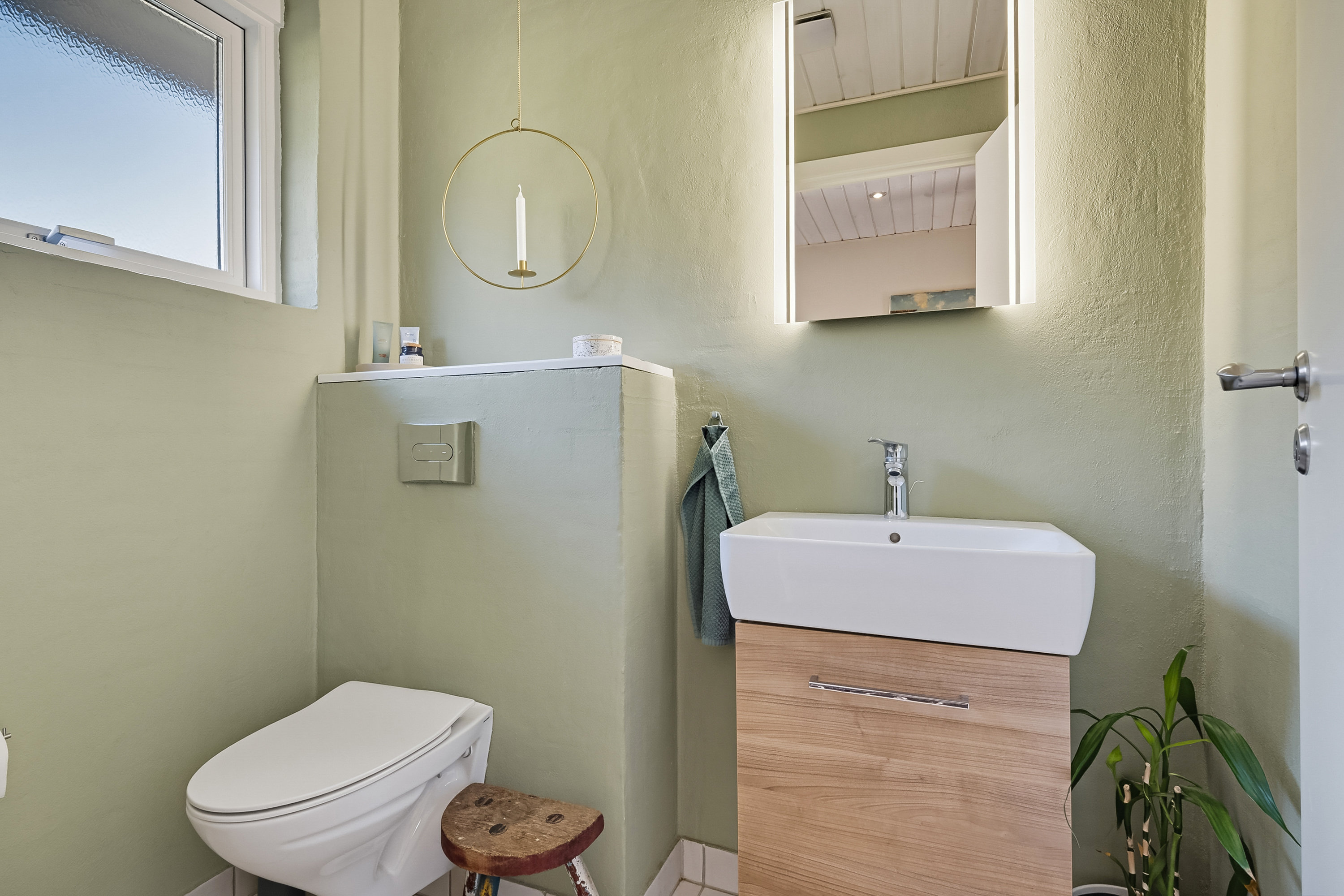 Fremhævet toilet billede i fuldskærmstilstand. Billede af Bakkegårdsvej 59, 5330 Munkebo