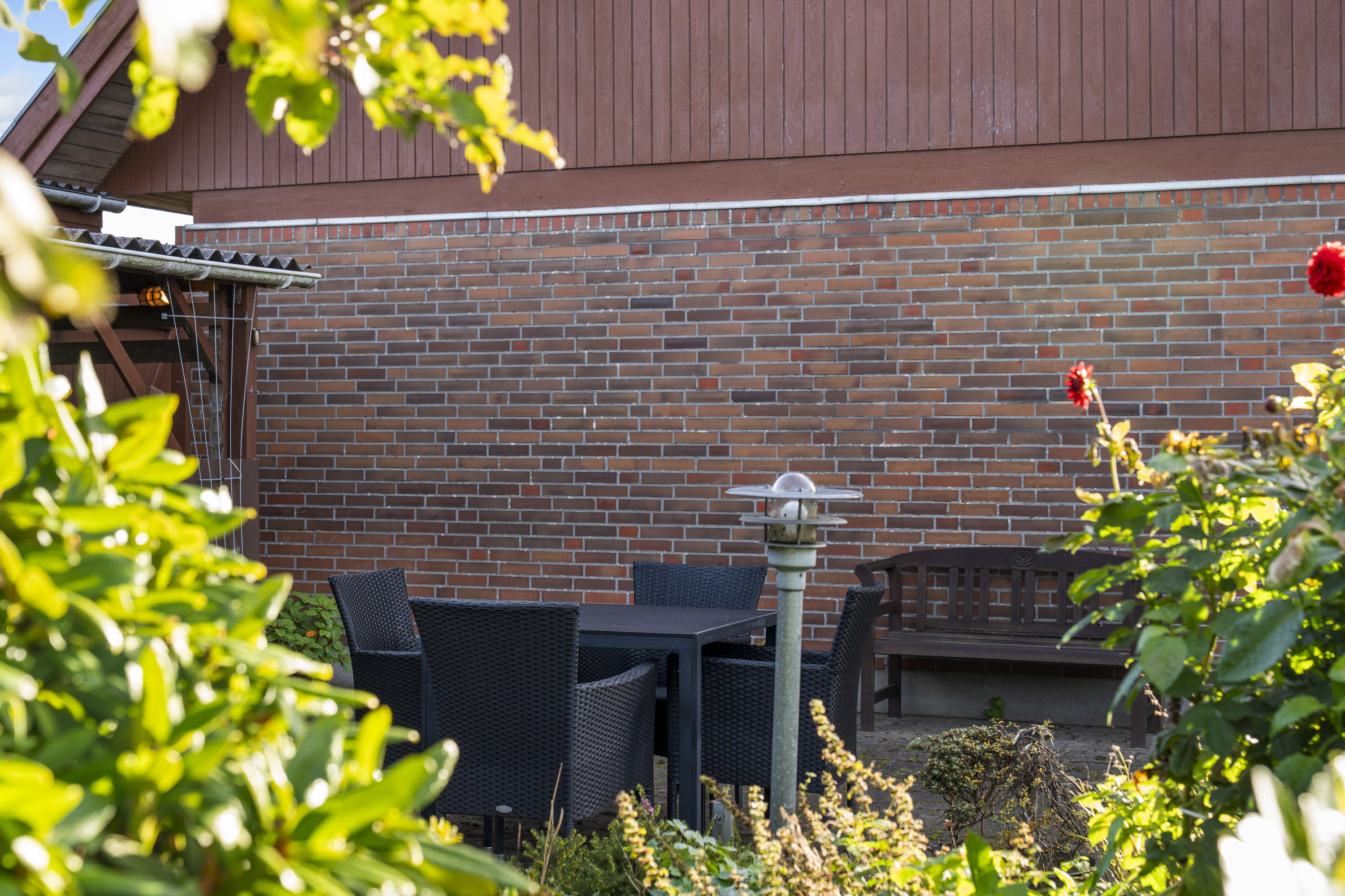 Fremhævet terrasse billede i fuldskærmstilstand. Billede af Randbølvej 20, 7184 Vandel