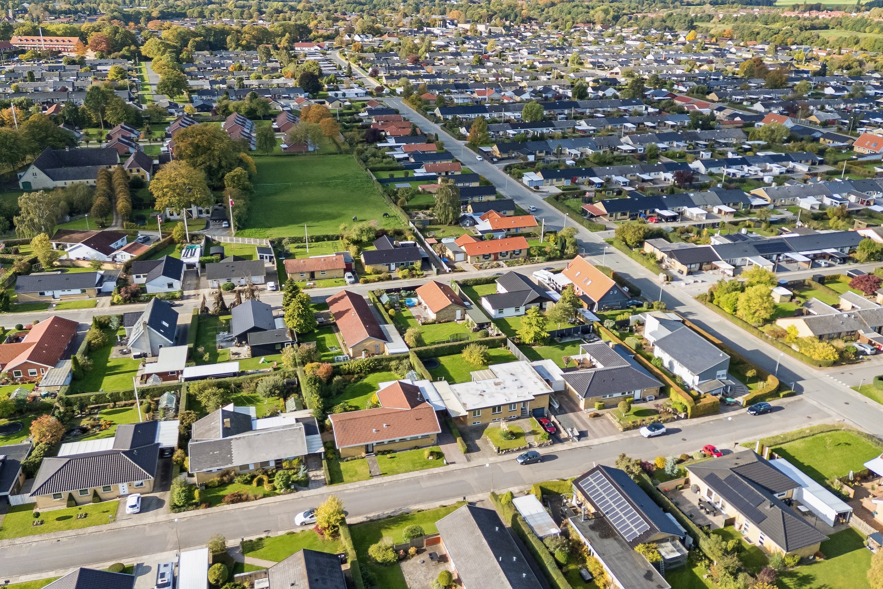 Fremhævet luftfoto billede i fuldskærmstilstand. Billede af Høgevænget 7, Snestrup, 5210 Odense NV