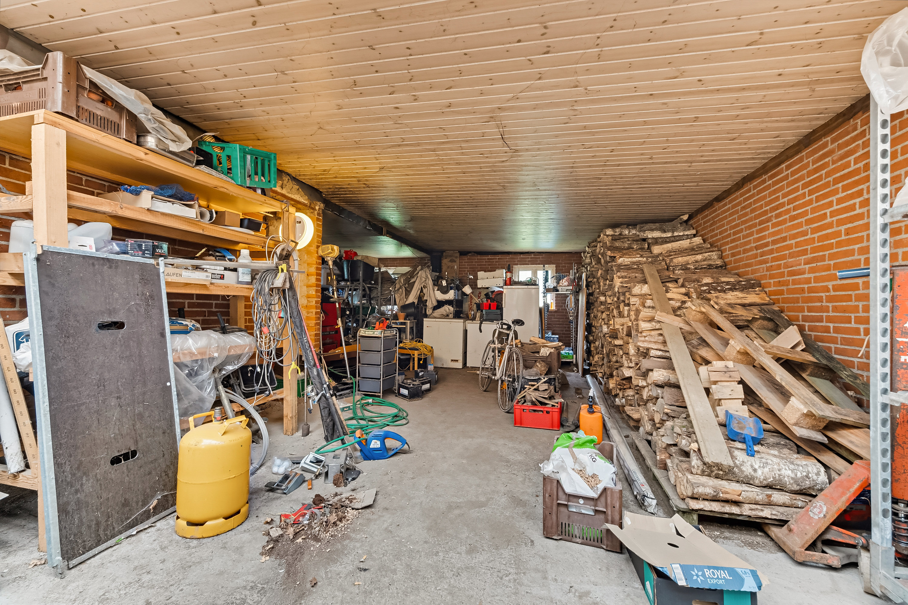 Fremhævet garage billede i fuldskærmstilstand. Billede af Odensevej 35, Verninge, 5690 Tommerup