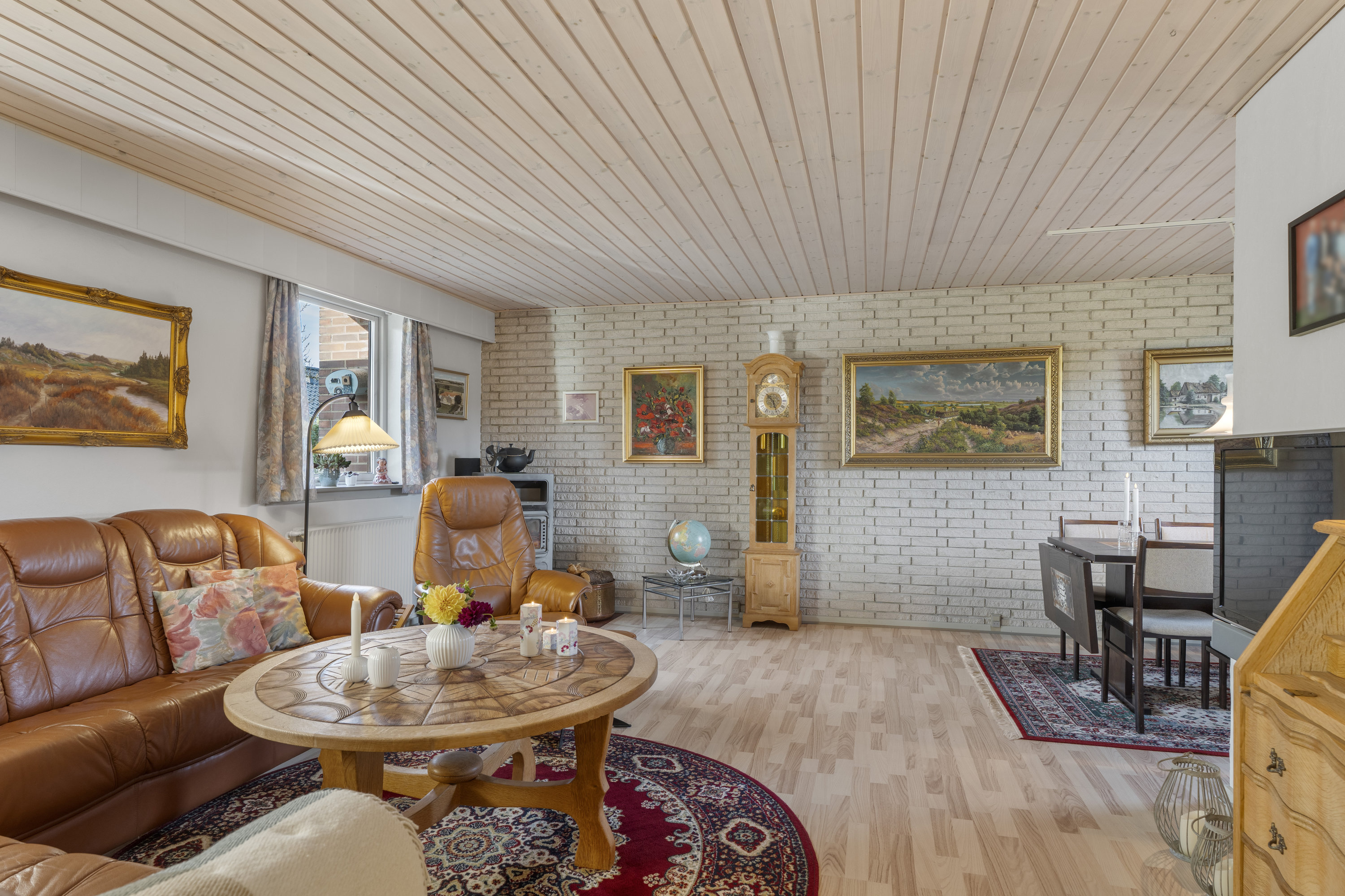 Fremhævet stue billede i fuldskærmstilstand. Billede af Randbølvej 20, 7184 Vandel