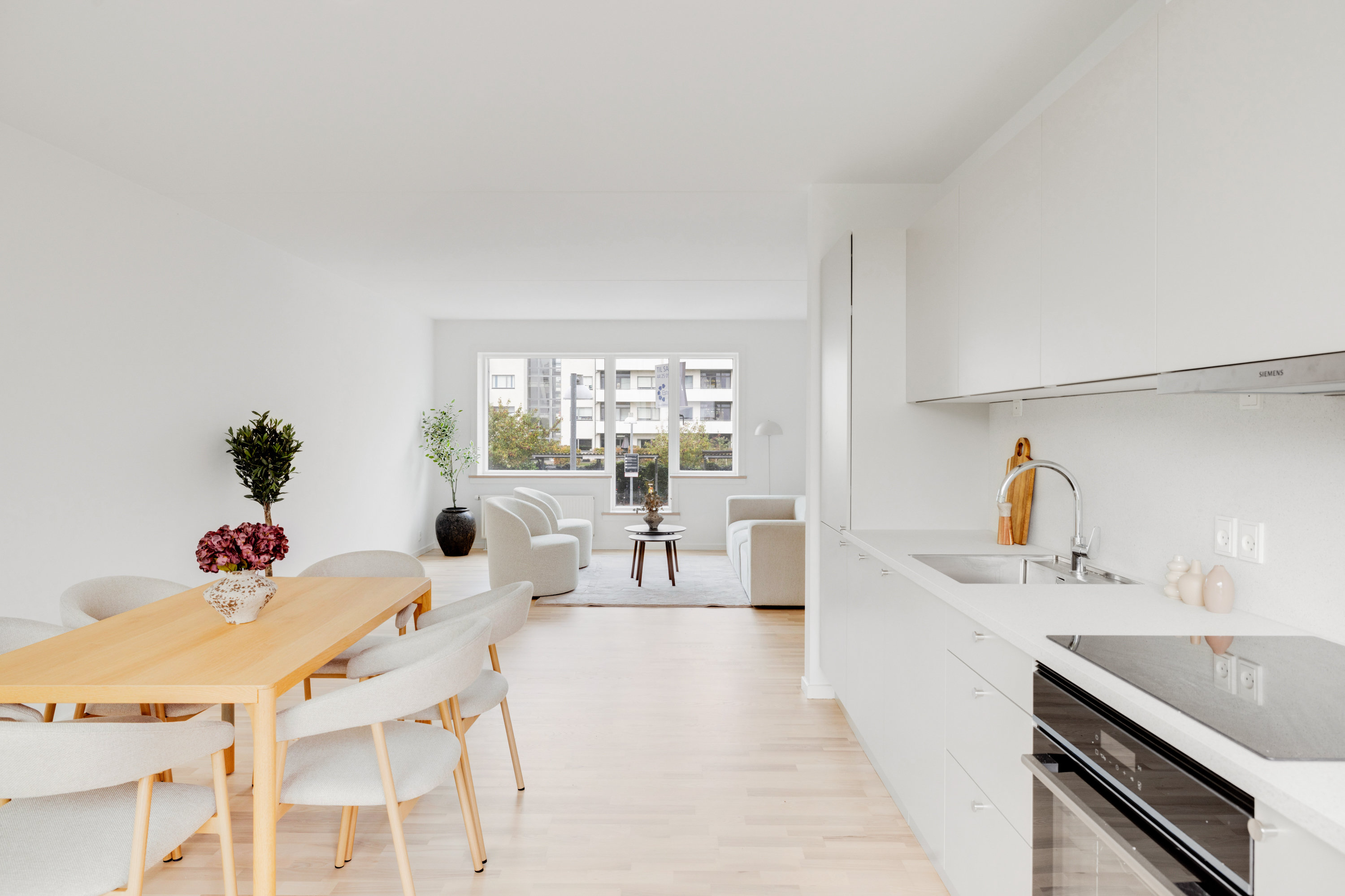 Fremhævet stue billede i fuldskærmstilstand. Billede af Søndergårds Allé 41, st. th., 2760 Måløv