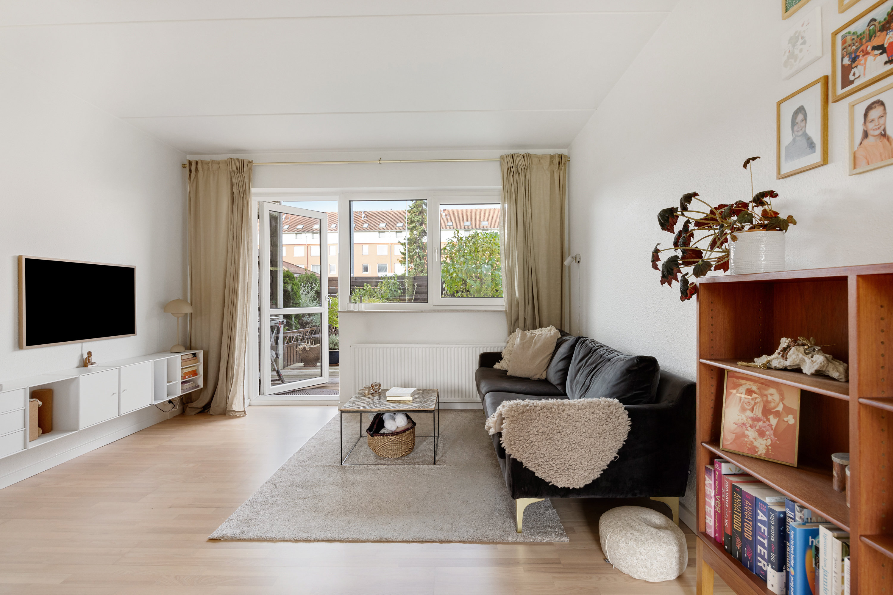 Fremhævet stue billede i fuldskærmstilstand. Billede af Hvidovrevej 221E, st., 2650 Hvidovre