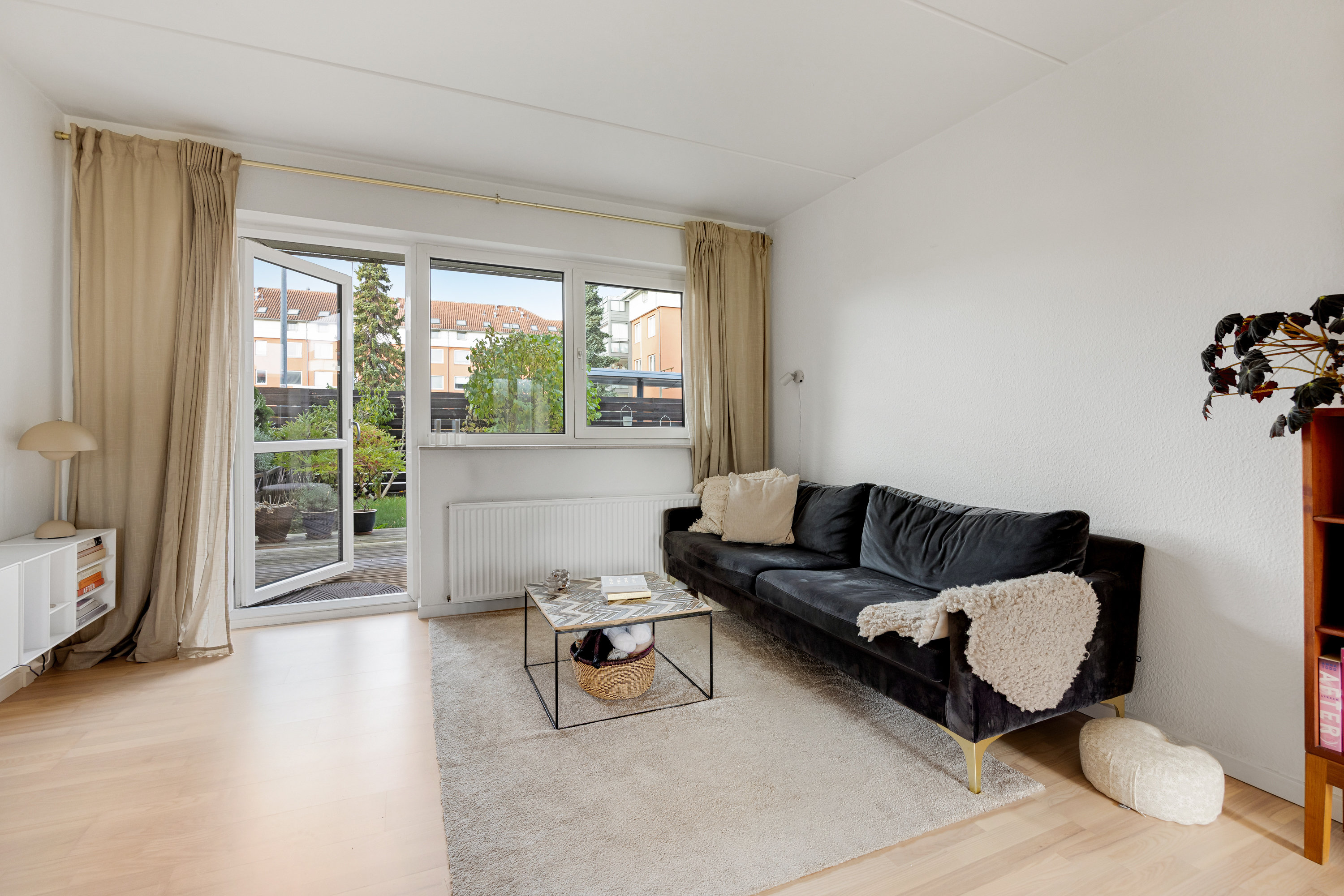 Fremhævet stue billede i fuldskærmstilstand. Billede af Hvidovrevej 221E, st., 2650 Hvidovre