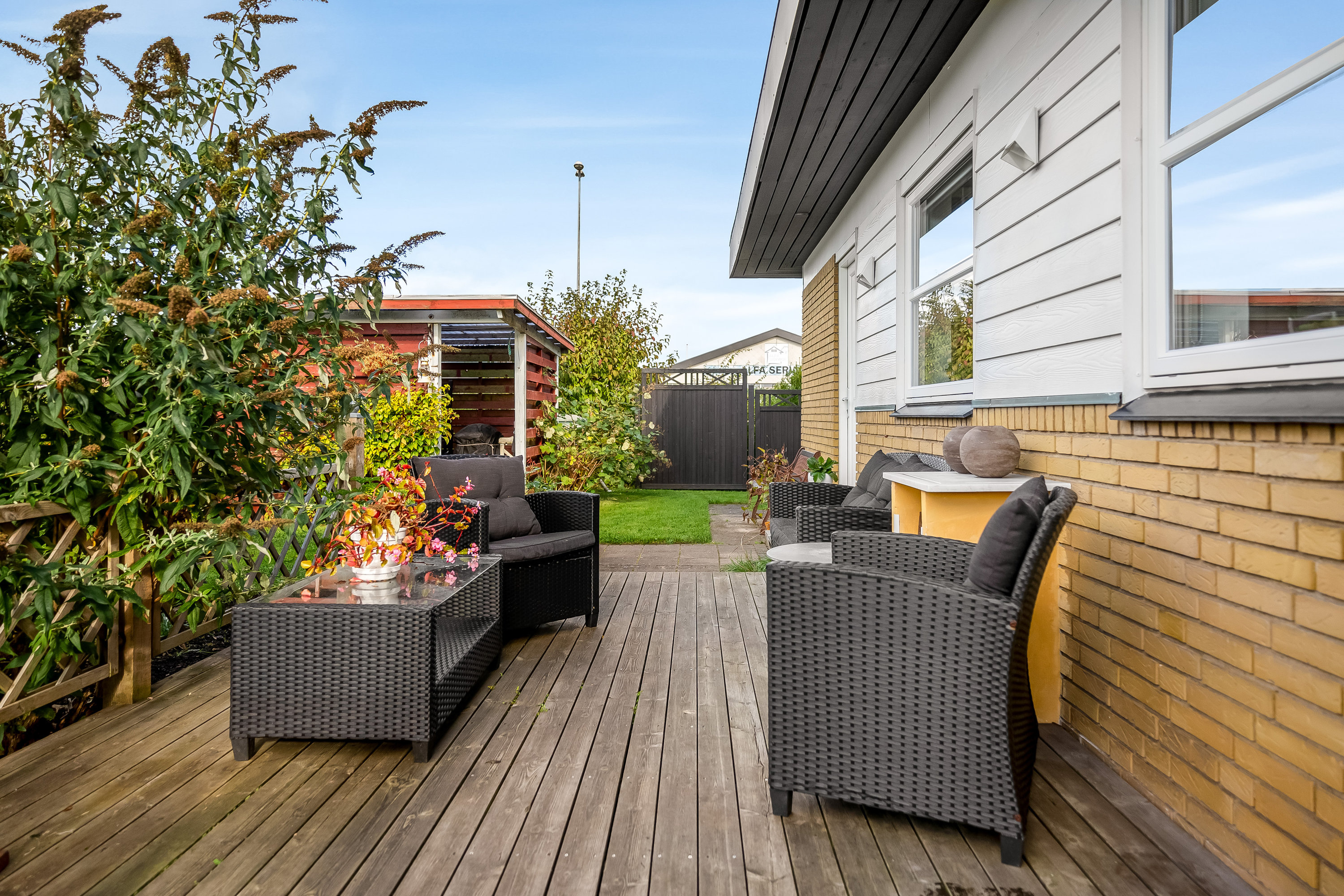Fremhævet terrasse billede i fuldskærmstilstand. Billede af Majsvænget 19, 7500 Holstebro