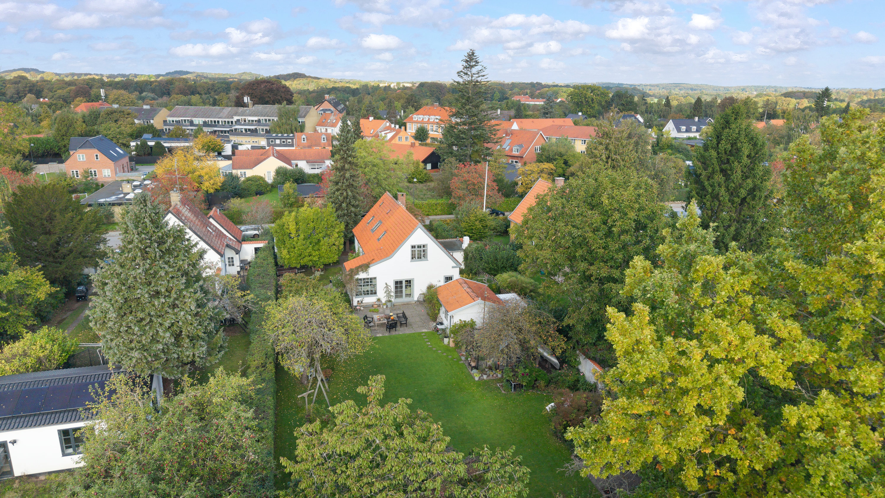 Villa: Facade på Bystykket 9, 2850 Nærum